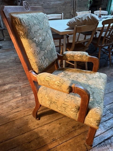 1900's Arts And Crafts Oak Framed Monogramed (Cnh) Upholstered Chair