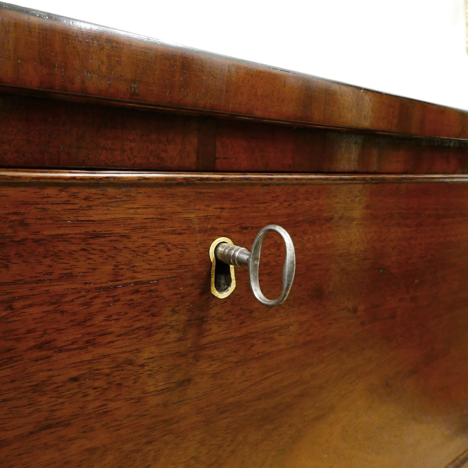 Regency Mahogany Bow Fronted Chest Of Drawers photo Furniture