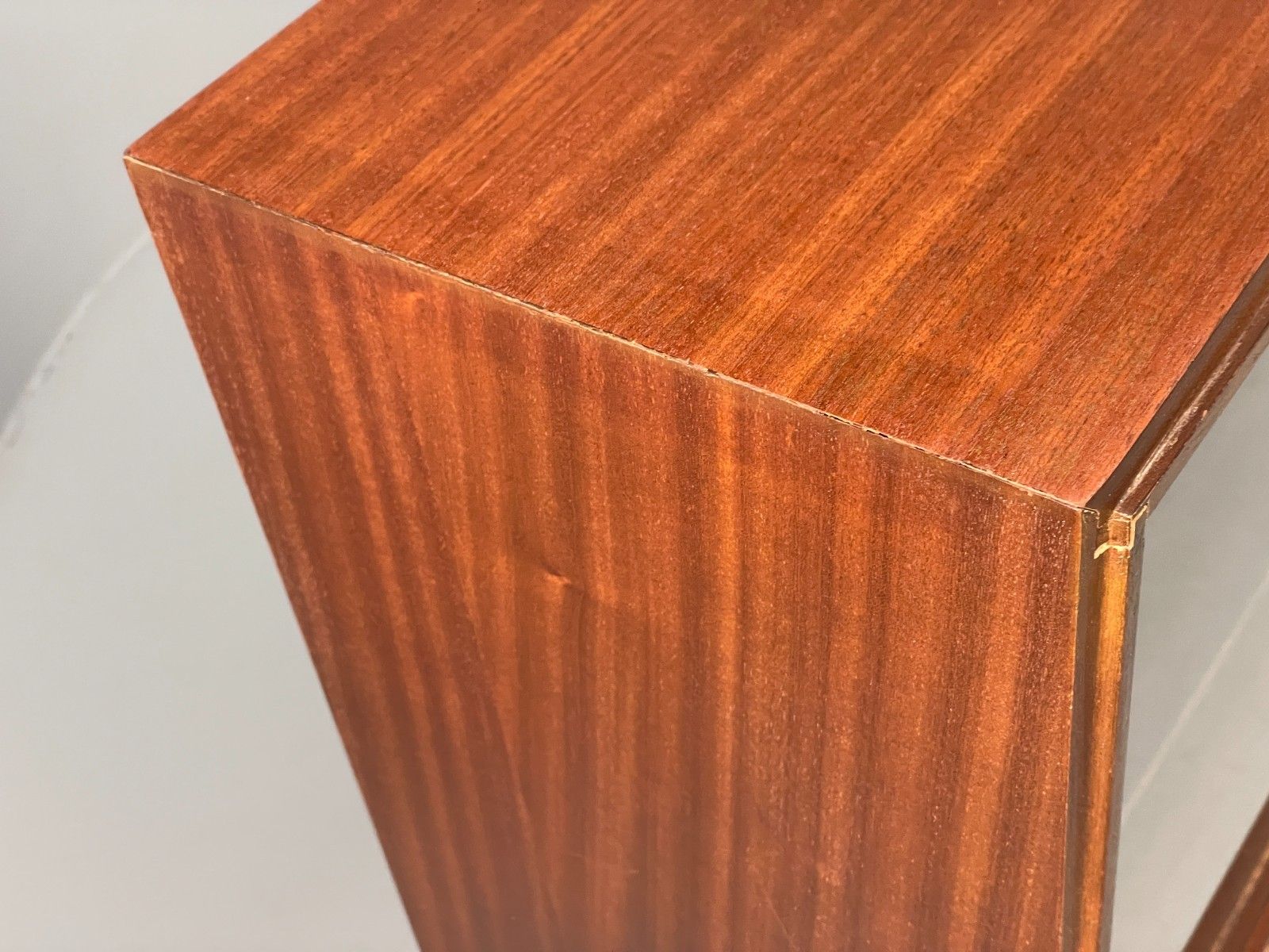 photo vintage Vintage 1960s Glazed Cabinet Mid Century Beaver & Tapley Bookcase Eb11536 Mwoo
