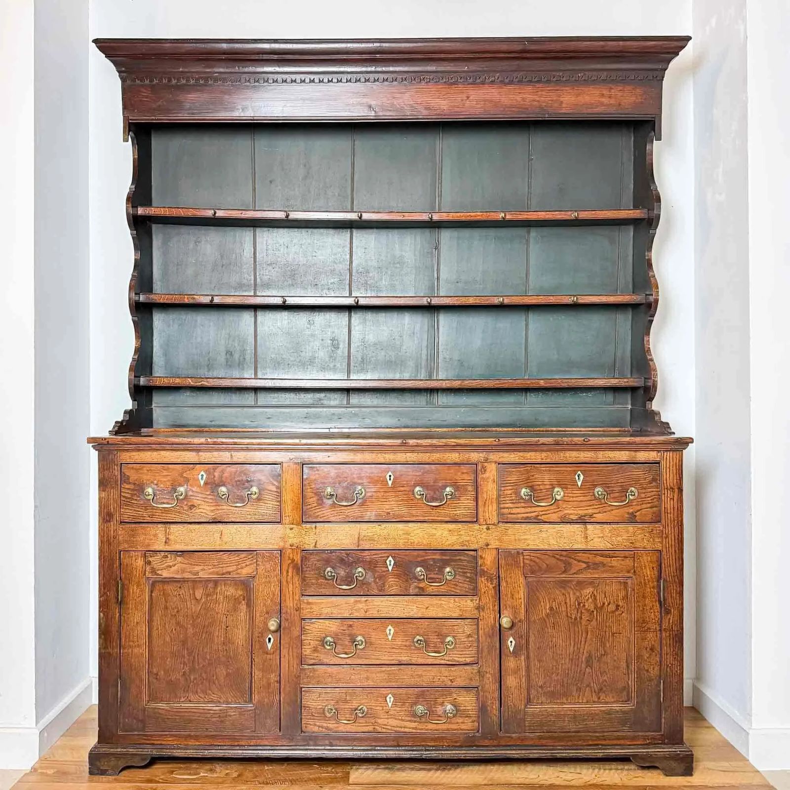 Georgian Elm And Oak Dresser photo for sale