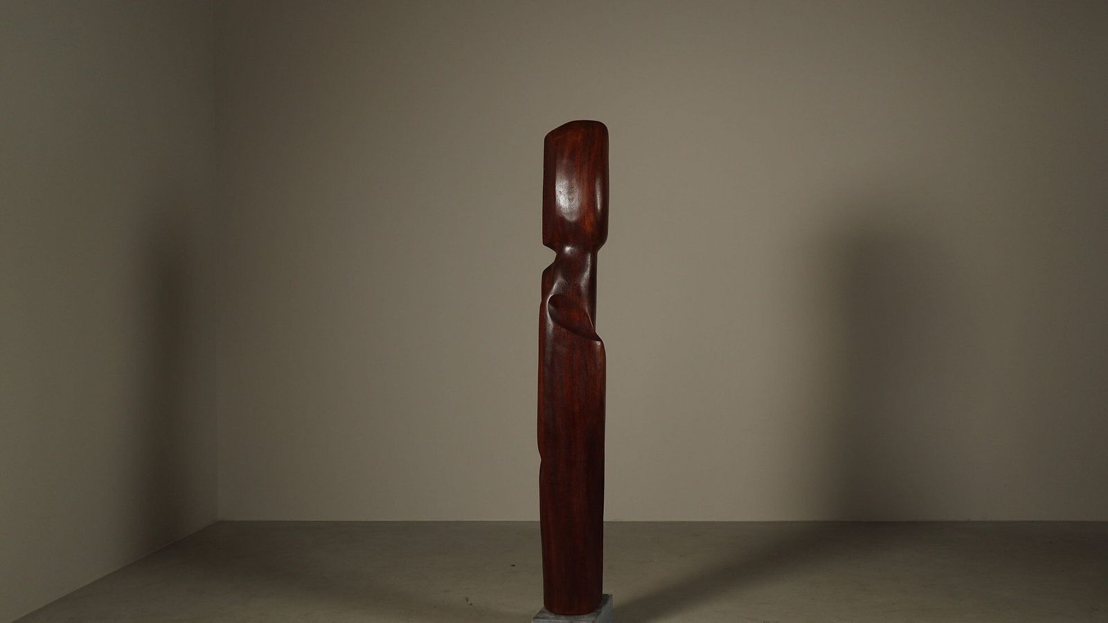 Monumental Wooden Sculpture Of Afzelia By Begga D'haese, Belgium, Circa 1985 photo vintage