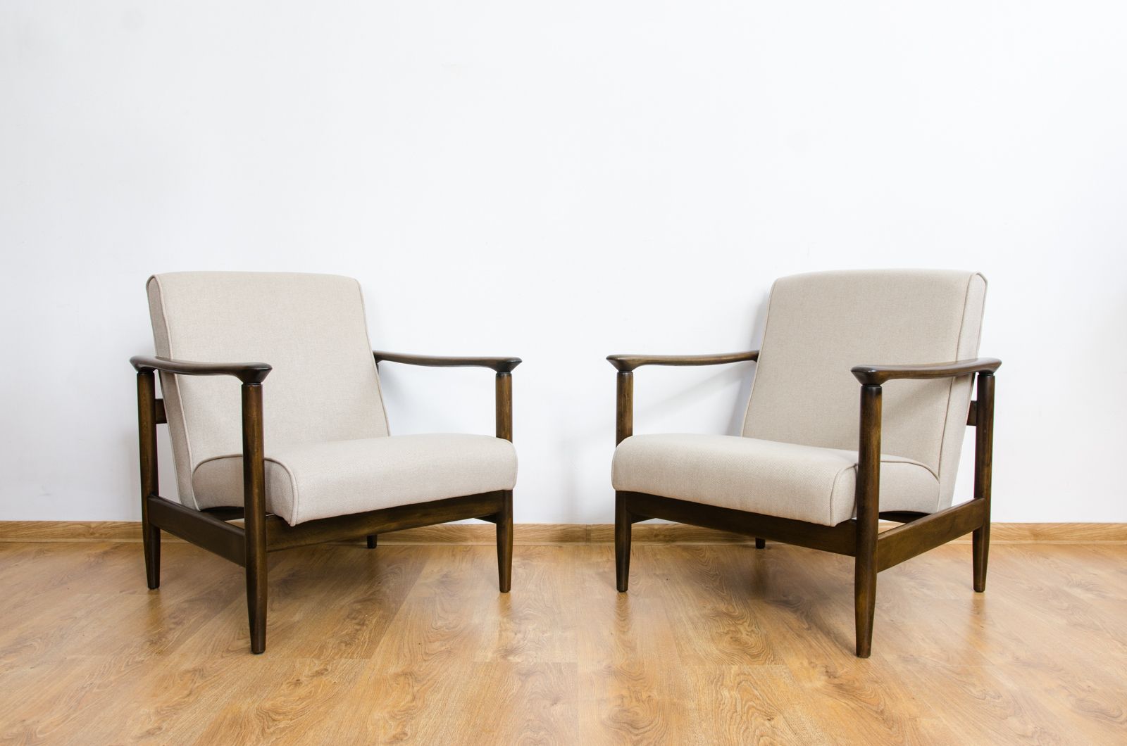 Vintage Armchairs "Gfm 142" By Edmund Homa, Poland, 1960s, Set Of 2 photo furniture