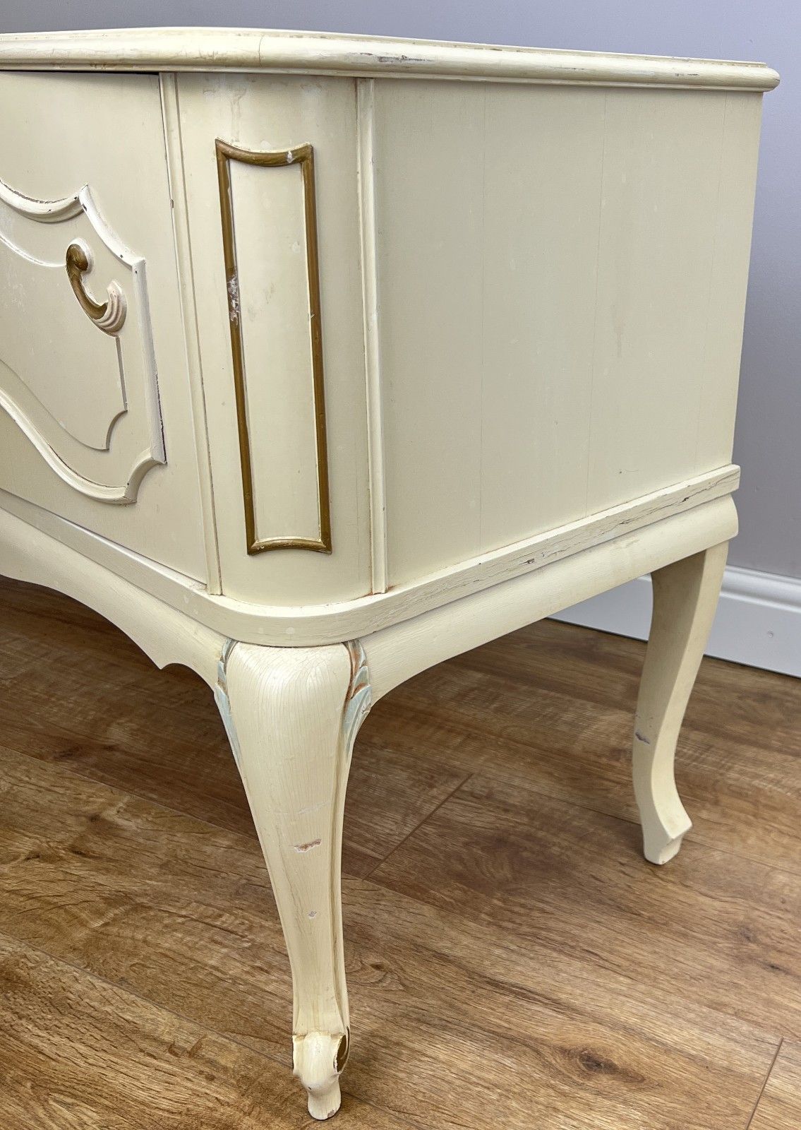 photo vinterior Sideboard Vintage French Shabby Chic Louis Style Carved Storage Cabinet Lot 4835