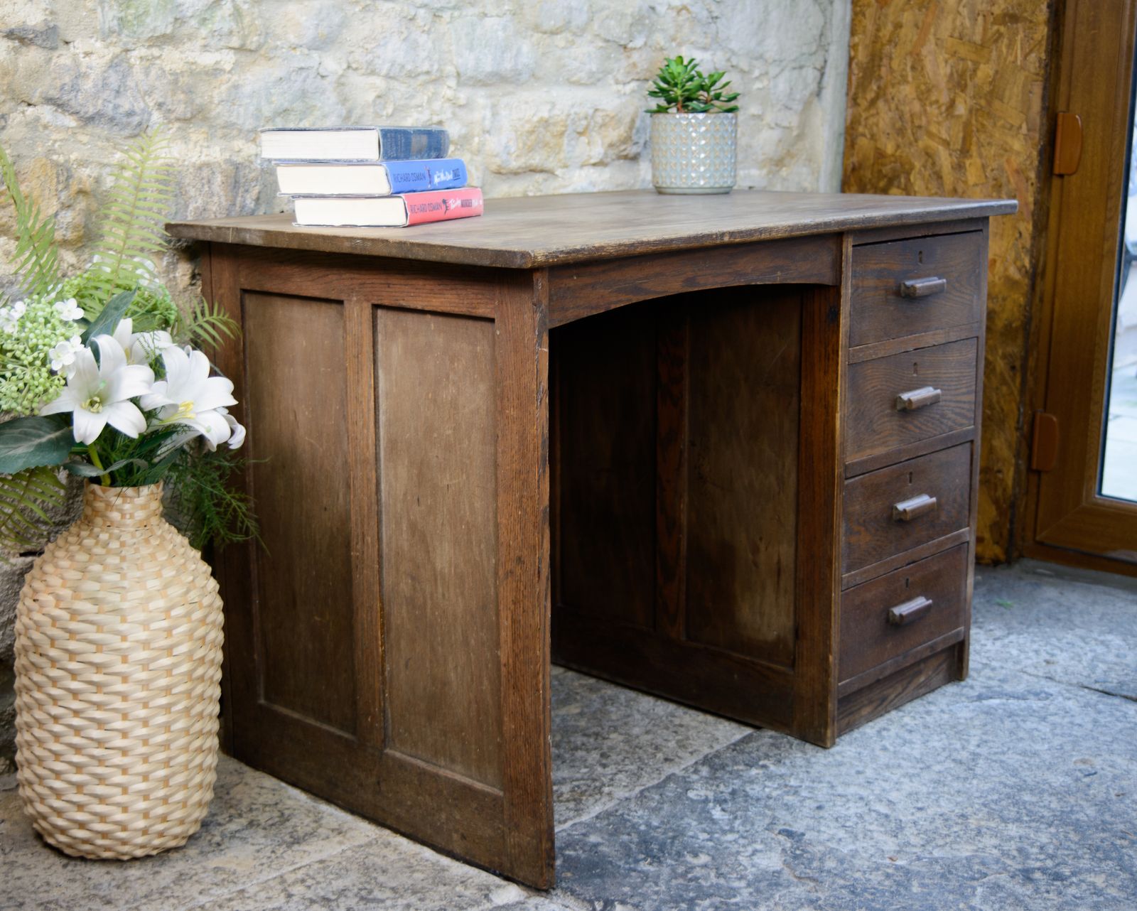 Antique Oak Kneehole Desk   Single Pedestal   1920s 1930s photo for sale