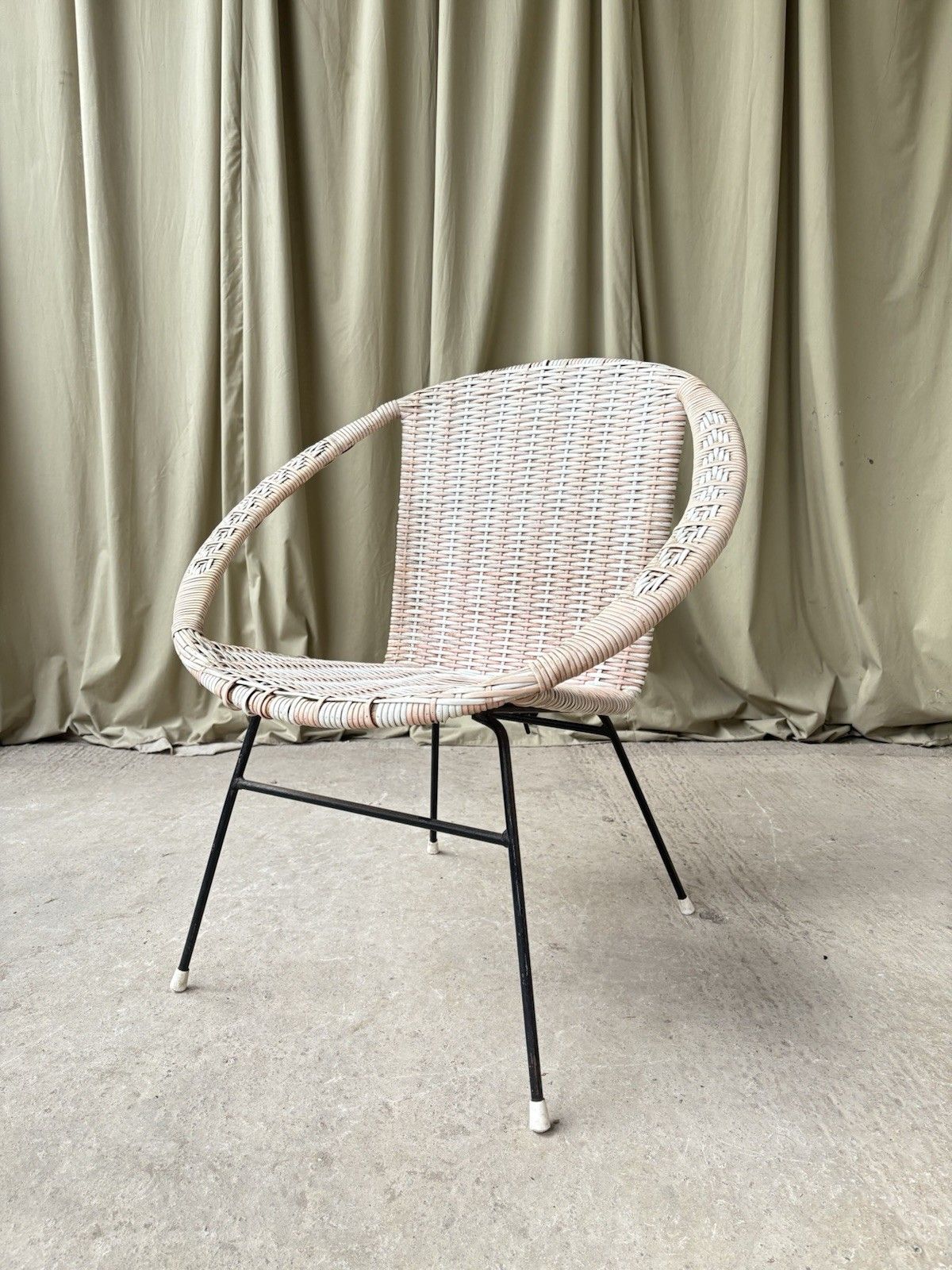 Vtg Mid Century Satellite Egg Chair Retro Italian Style R1085 photo furniture