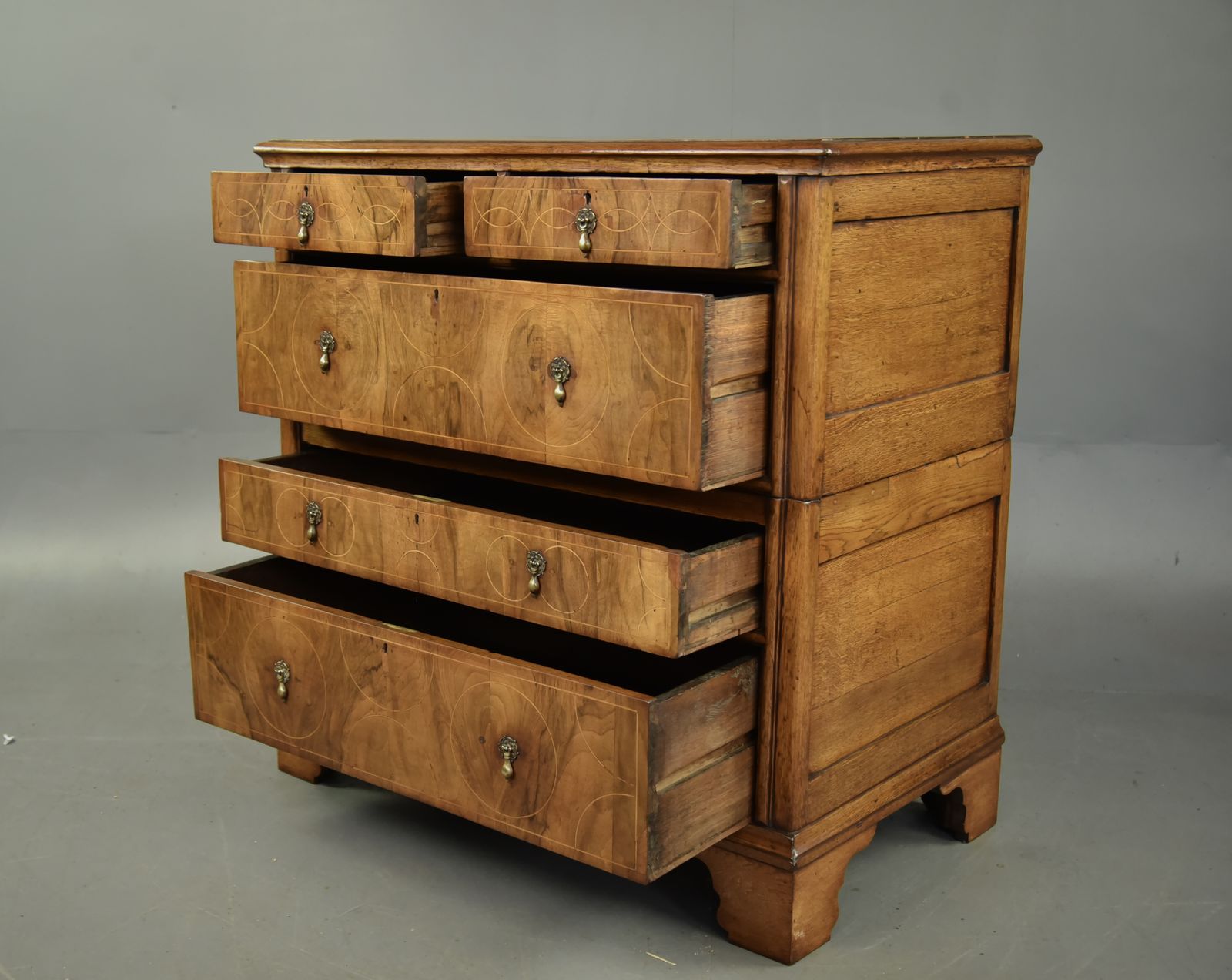 Georgian Walnut Chest Of Drawers photo 1895.0