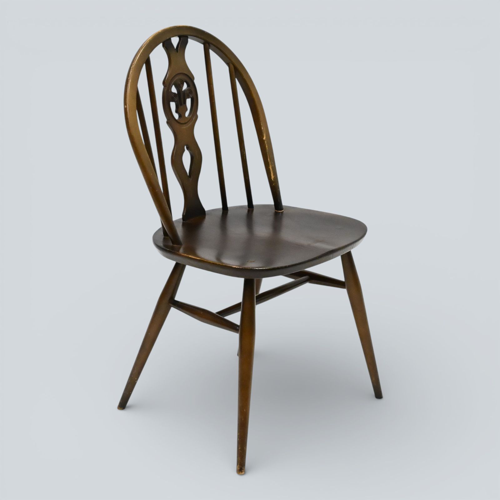 Furniture 6 Ercol Windsor Bow Back Dining Chairs Fleur De Lis Carving Free Uk Delivery* photo