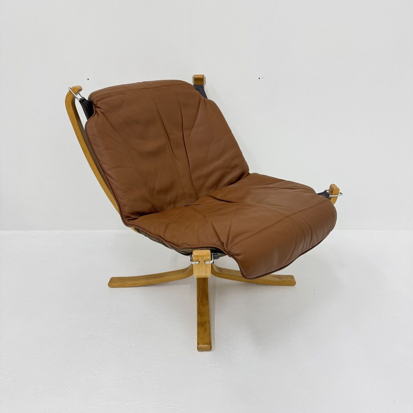Falcon Leather Lounge Chair Van Sigurd Ressel Voor Vatne Møbler, Jaren 1970 photo for sale