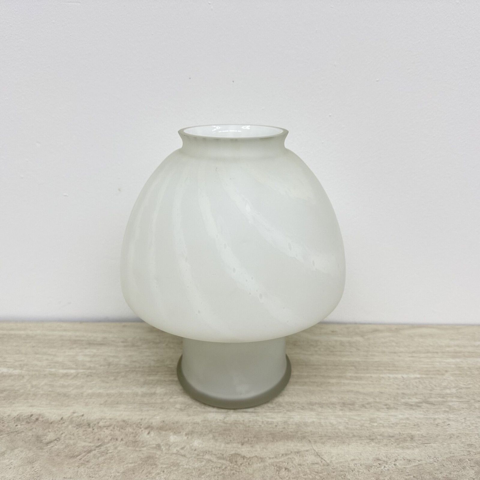 photo furniture Mid Century Murano Glazen Paddenstoellamp, Jaren 1970