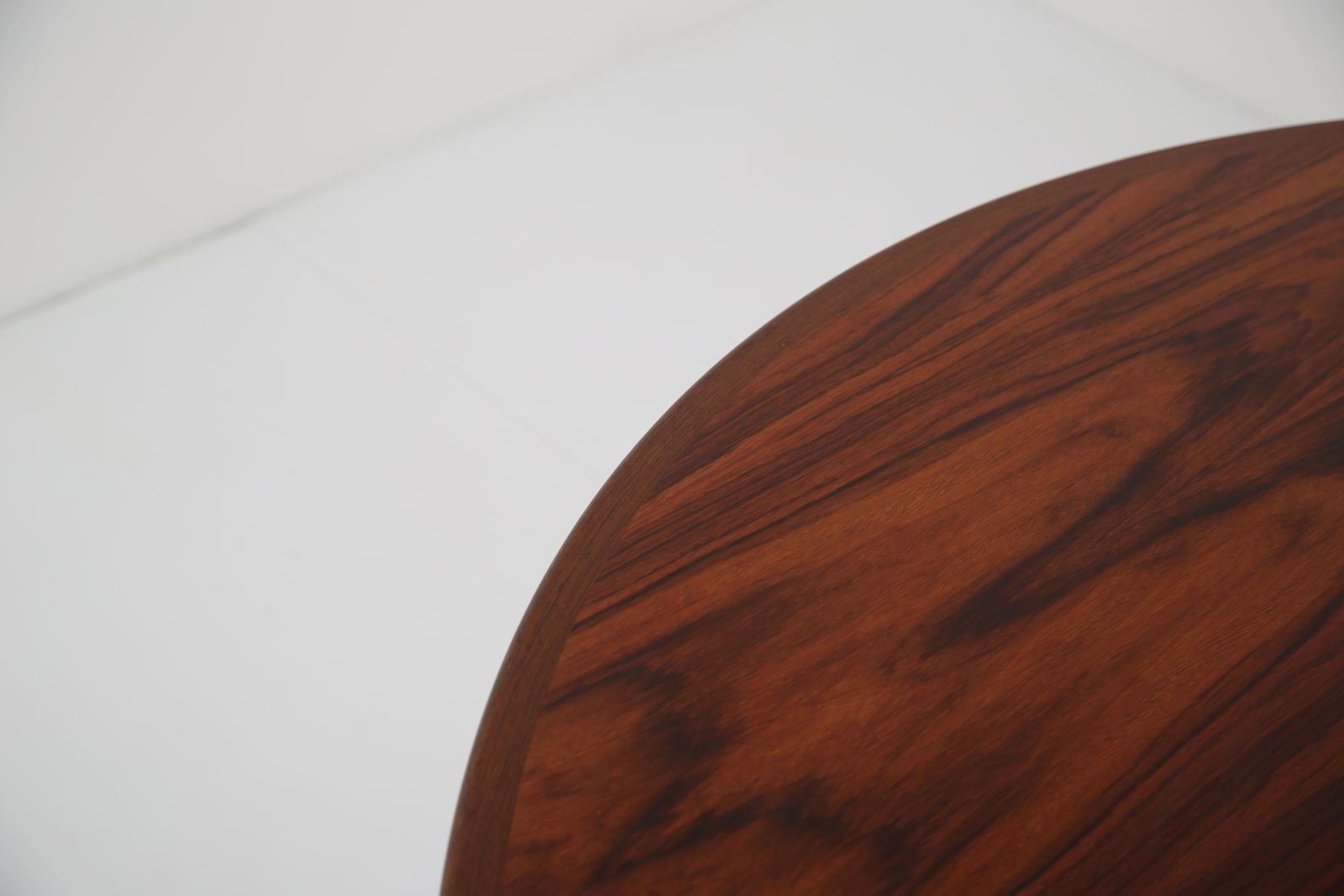photo buy Gudme Møbelfabrik Oval Extending Dining Table: In Highly Figured Rosewood On Pedestal Base, Denmark, 1960s.
