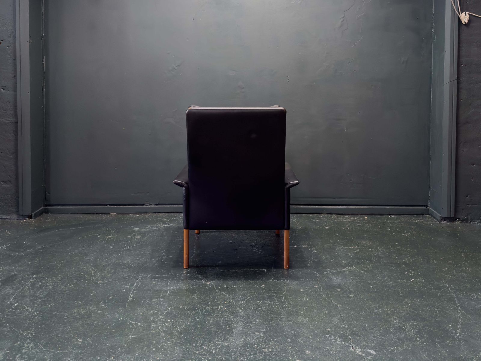 Hans Olsen Black Leather High Back Armchair photo Furniture