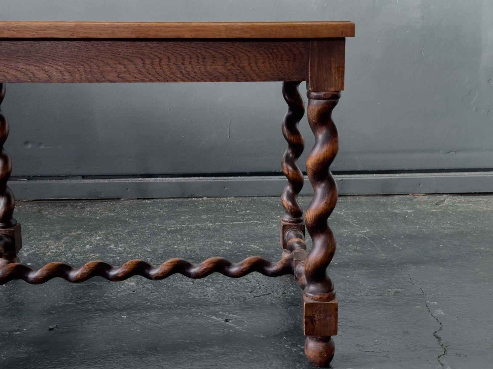 Furniture Spindle Side Table photo