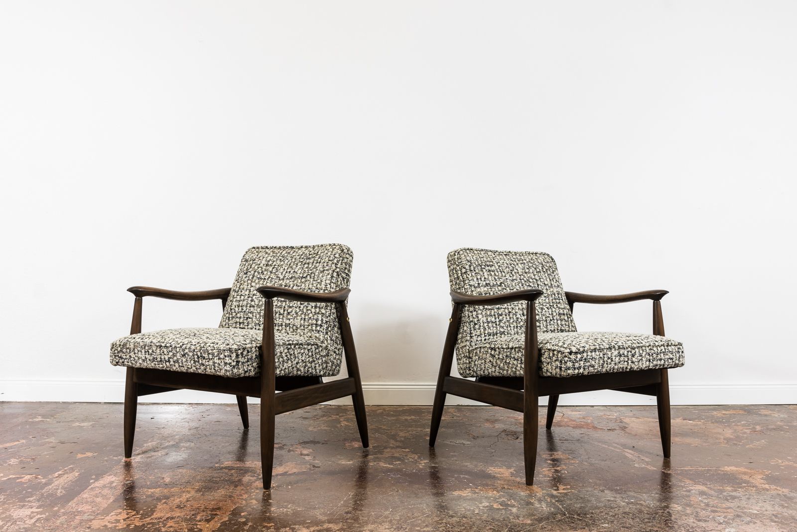 Mid Century Armchairs By Juliusz Kędziorek, Poland, 1960s, Set Of 2 photo furniture