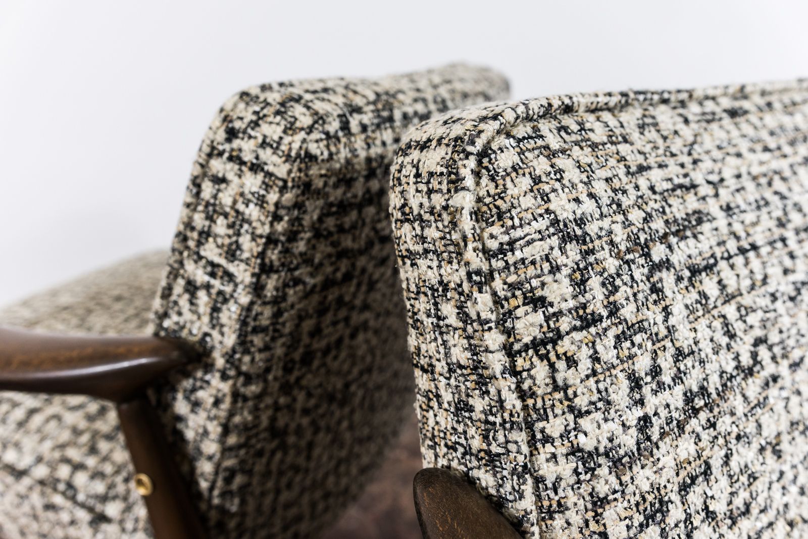 photo for sale Mid Century Armchairs By Juliusz Kędziorek, Poland, 1960s, Set Of 2