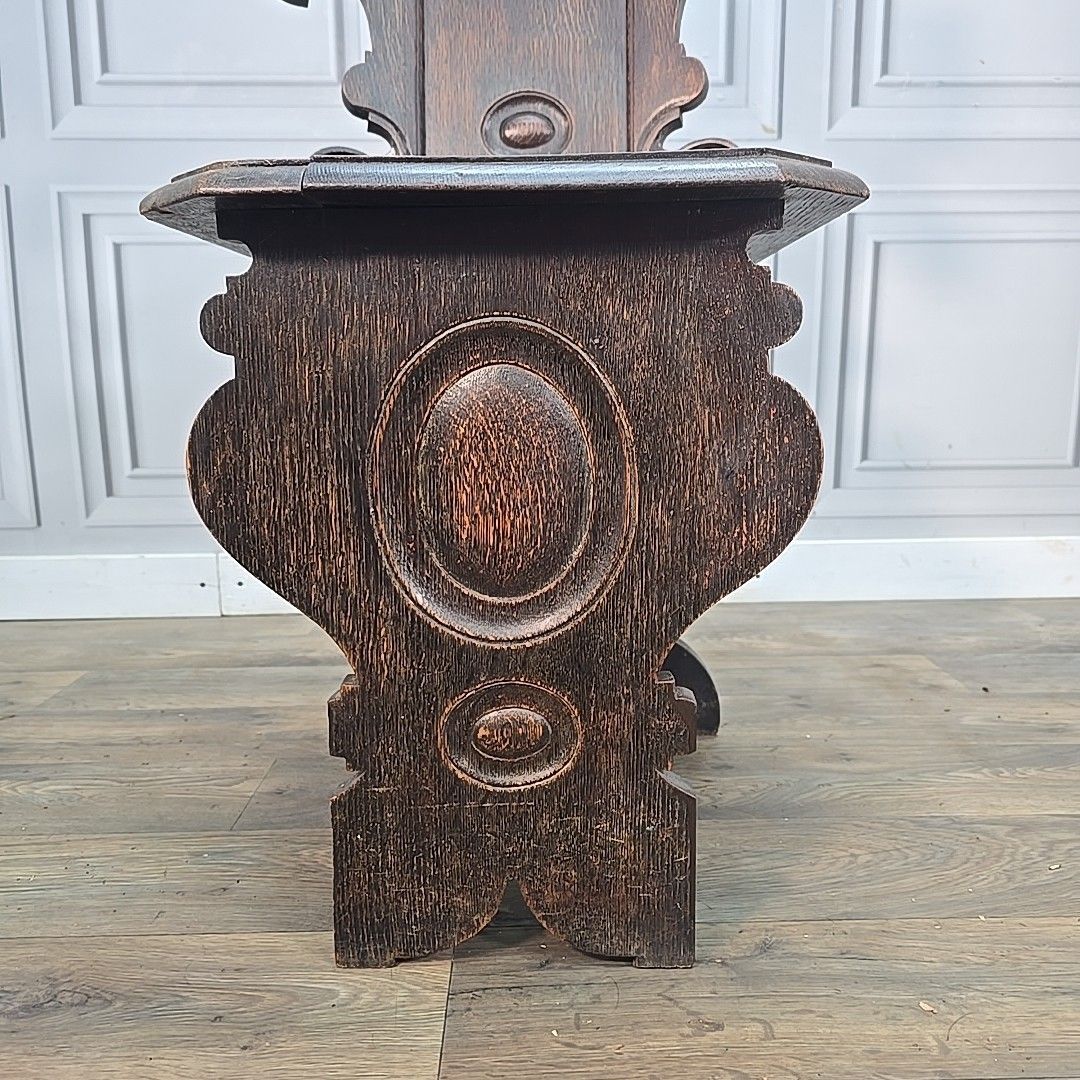 Antique Hall Chair Gothic Revival – Carved Solid Oak Heraldic Crest Entrance photo 270.0