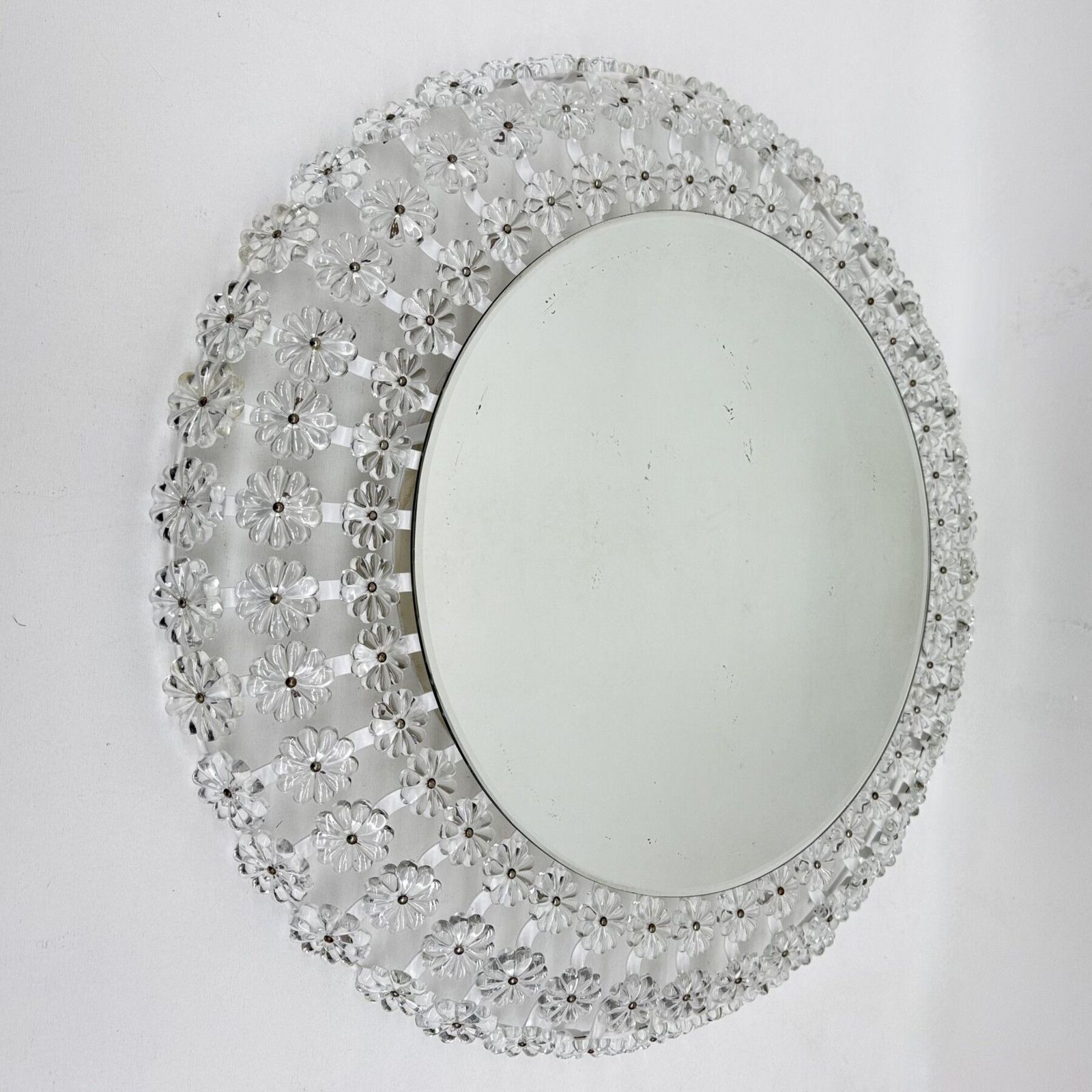 Floraal Glazen Verlicht Spiegel Met Achtergrondverlichting, Toegeschreven Aan Emil Stejnar Voor Nikoll, Ca. Jaren 1950 photo Woonaccessoires