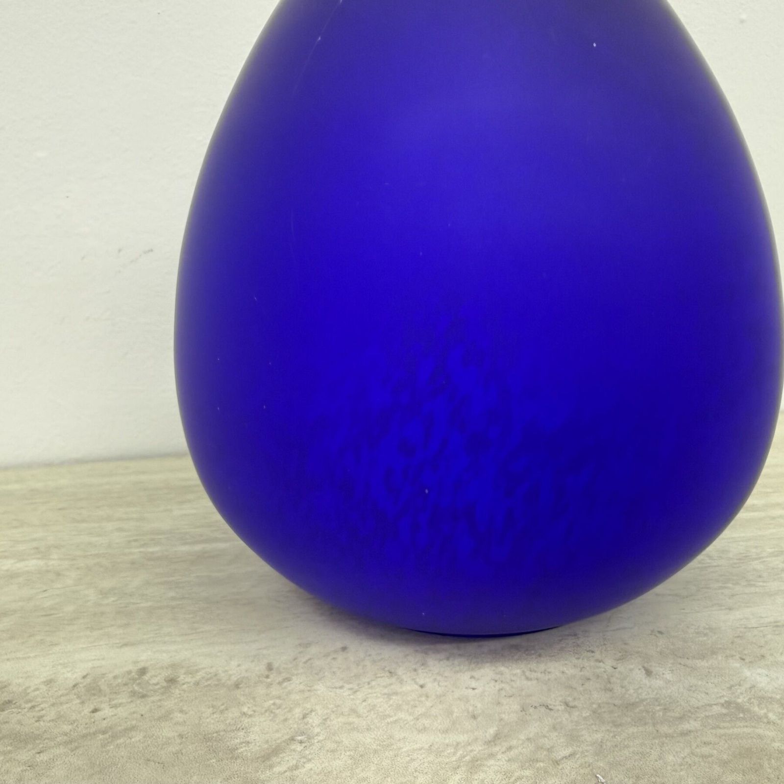 photo for sale Mid Century Design Tafelamp Van Blauw Glas In Eivorm, Jaren 1970