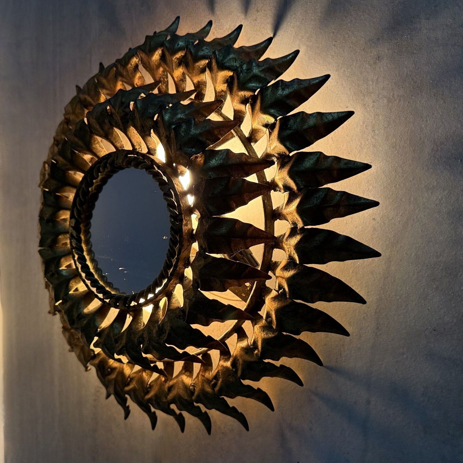 Vintage Mid Century Sunburst Verlichte Spiegel Met Gouden Vergulding, Jaren 1970 photo for sale