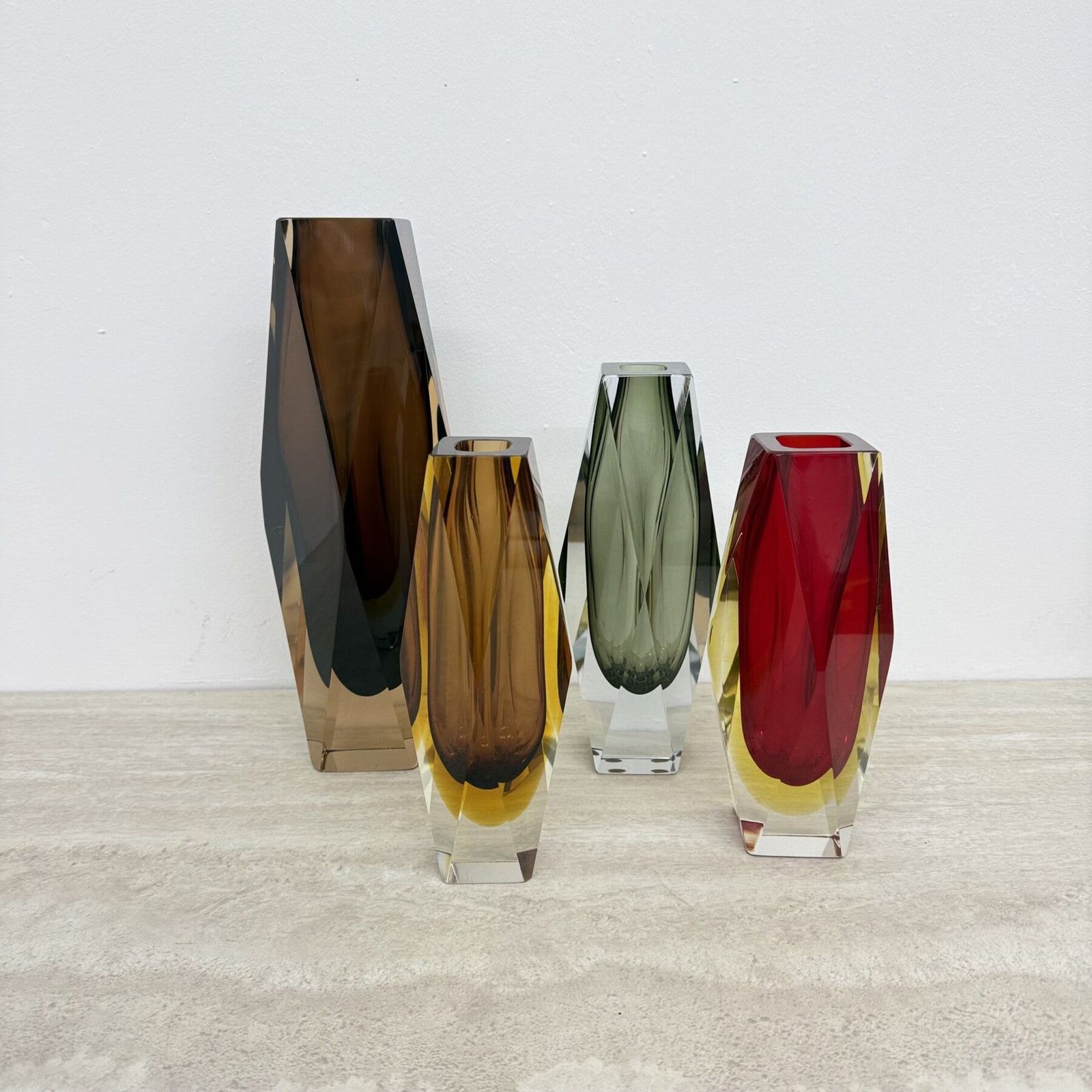 Set Van 4 Murano Sommerso Glas Geslepen Vazen Van Flavio Poli, Jaren 1970 photo Woonaccessoires