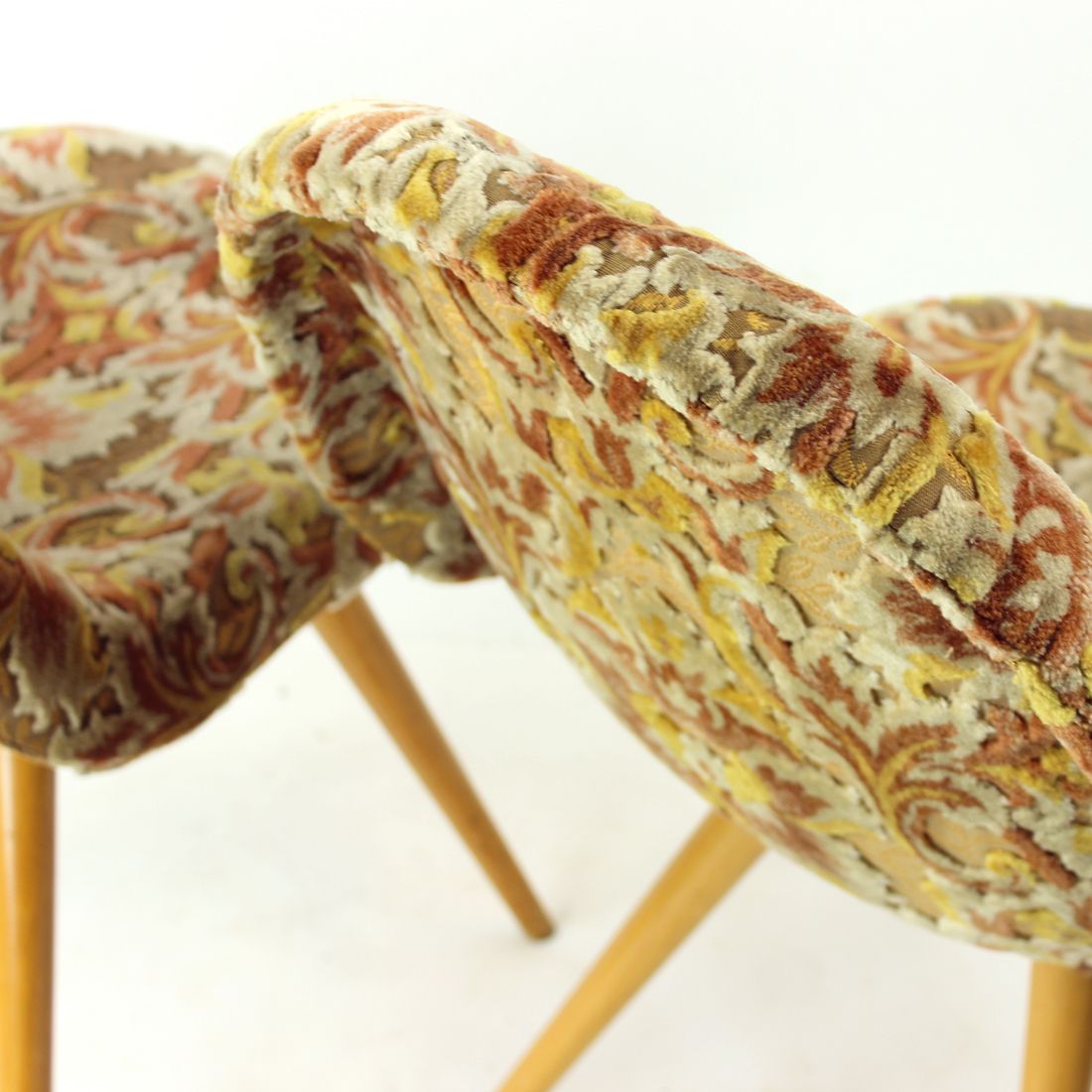 Midcentury Shell Chair By Miroslav Navratil In Original Velvet, Czechoslovakia 1960s photo vinterior