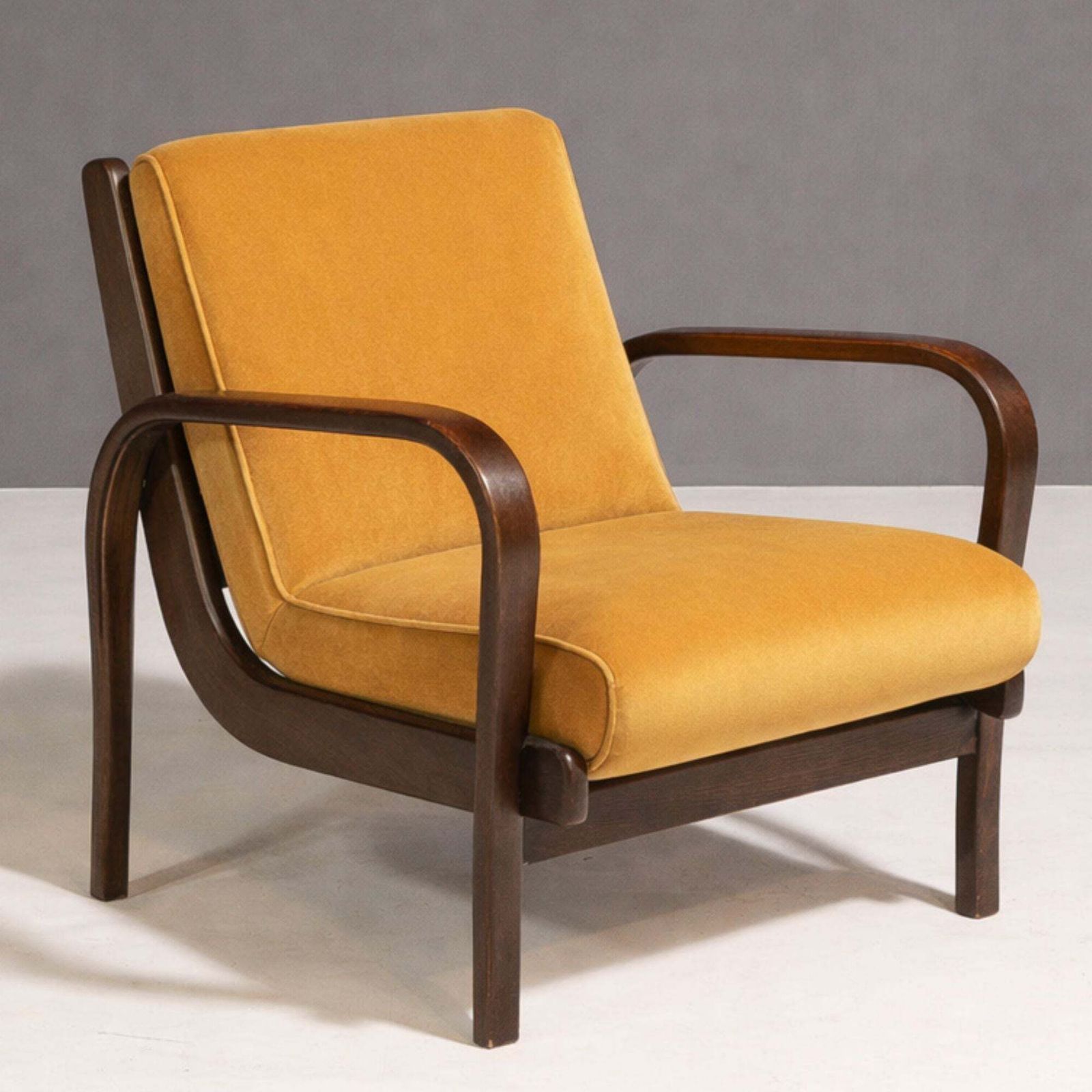 Koželka & Kropáček Armchair, 1940s, Silver Medal – Milan Triennale 1946, Restored Bentwood Frame