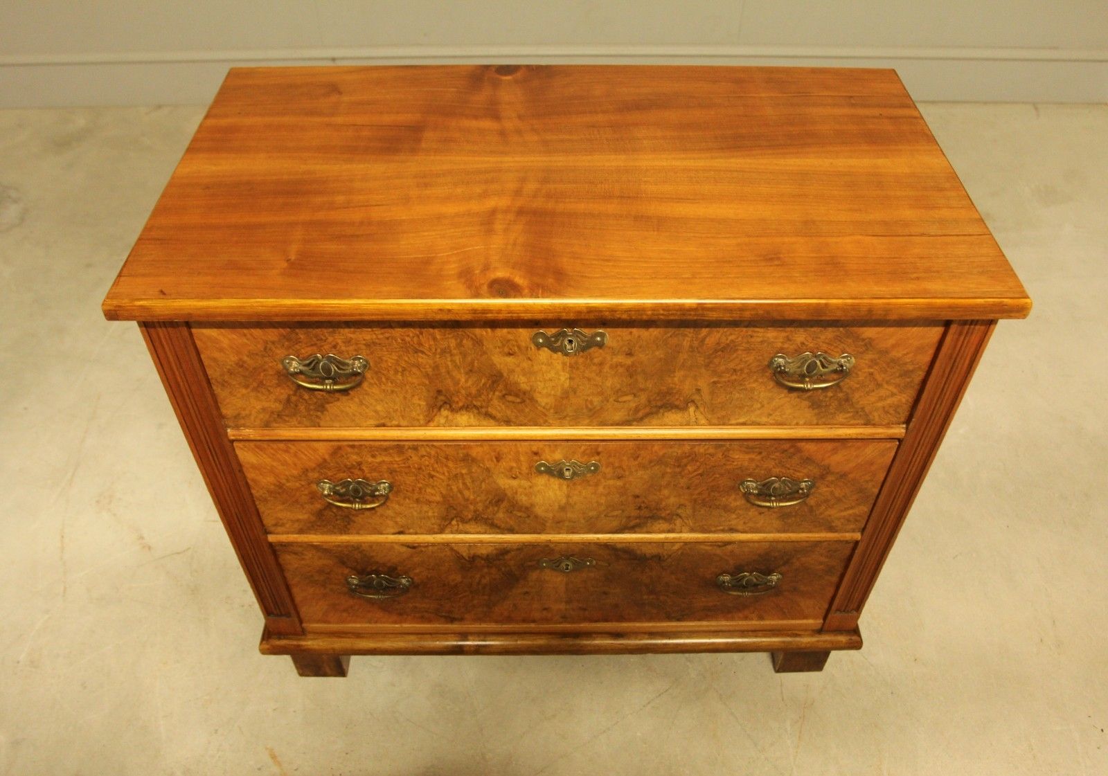 A Fine Early 20th‑Century Swedish Burr Walnut Chest Of Drawers photo for sale