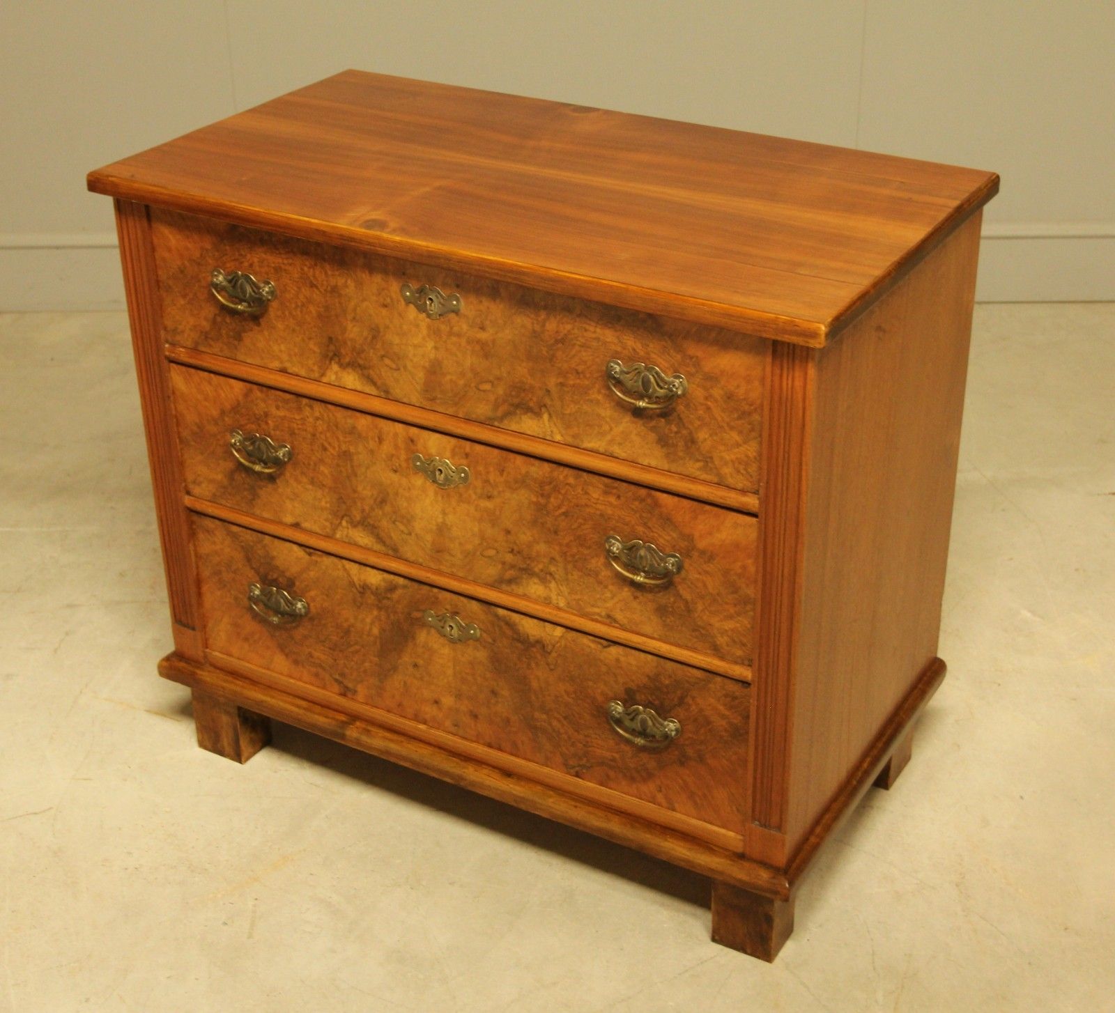 A Fine Early 20th‑Century Swedish Burr Walnut Chest Of Drawers photo vintage