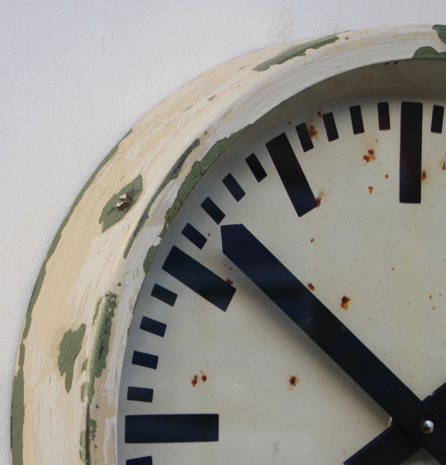 1960s East German Vintage Factory Wall Clock. Fully Guaranteed. London Timepiece. photo Home Decor