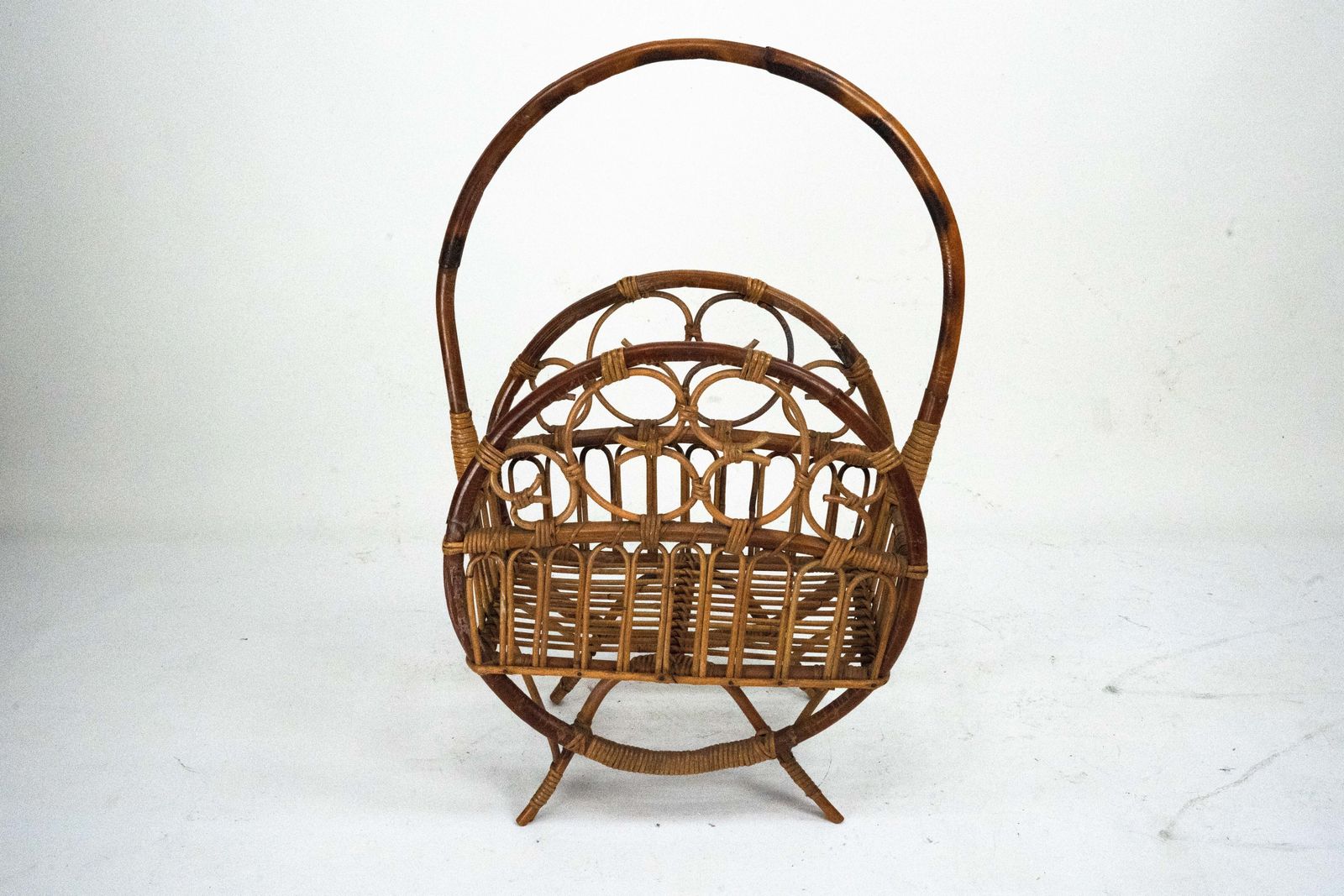 photo vinterior Italian Bamboo & Rattan Magazine Rack, 1950s