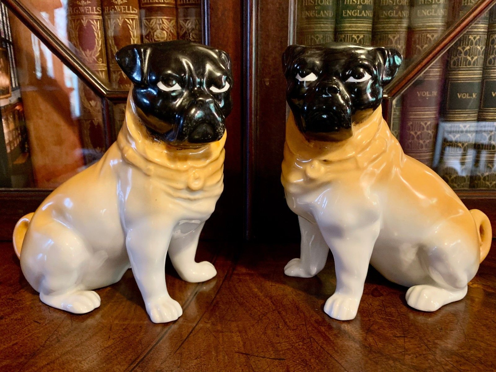 Antique Pair Of Staffordshire Style Pug Dogs Seated Figurines Fawn & Black 6.5”