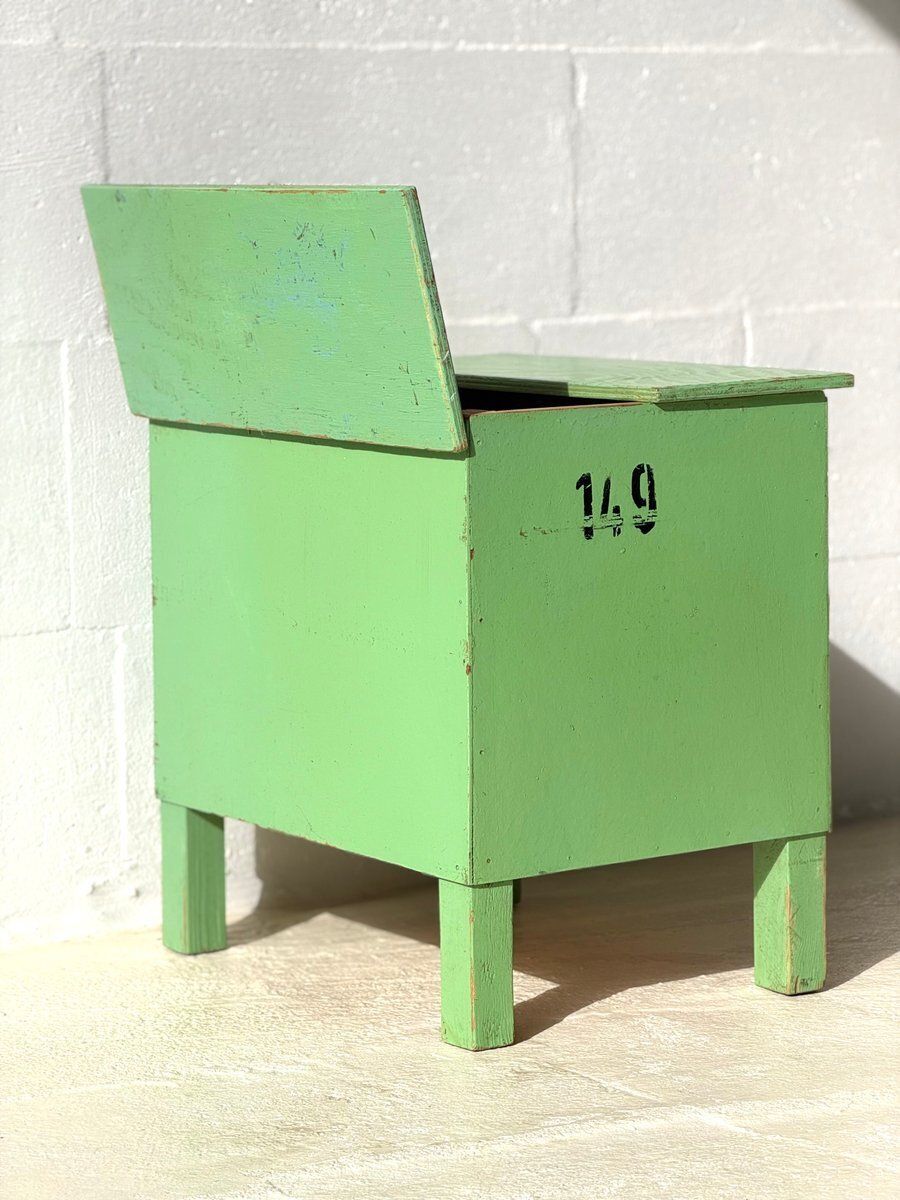Industriële Groene Opbergtafel, 1960 photo vinterior