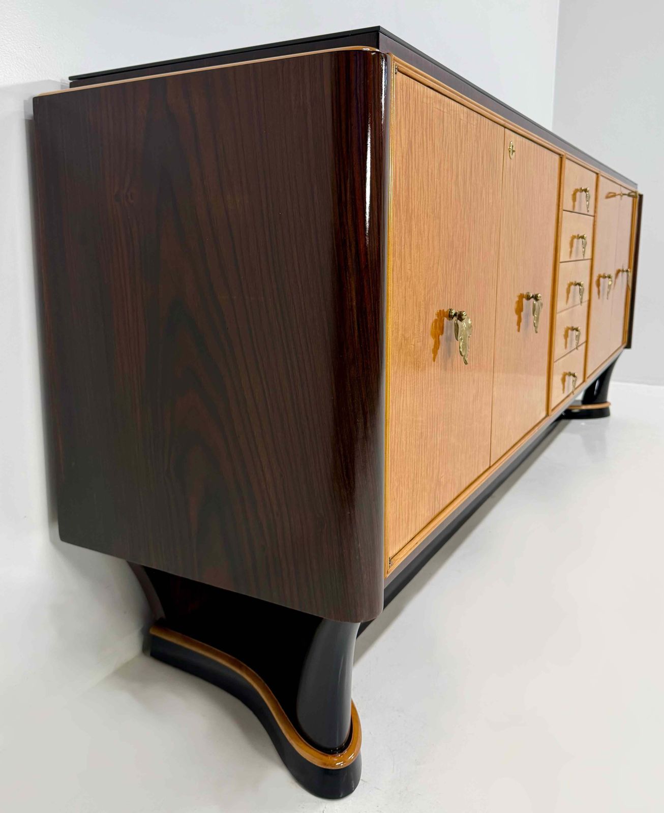 Italian Art Deco Sideboard Attributed To Osvaldo Borsani In Maple, Late 1940s photo 12643.0