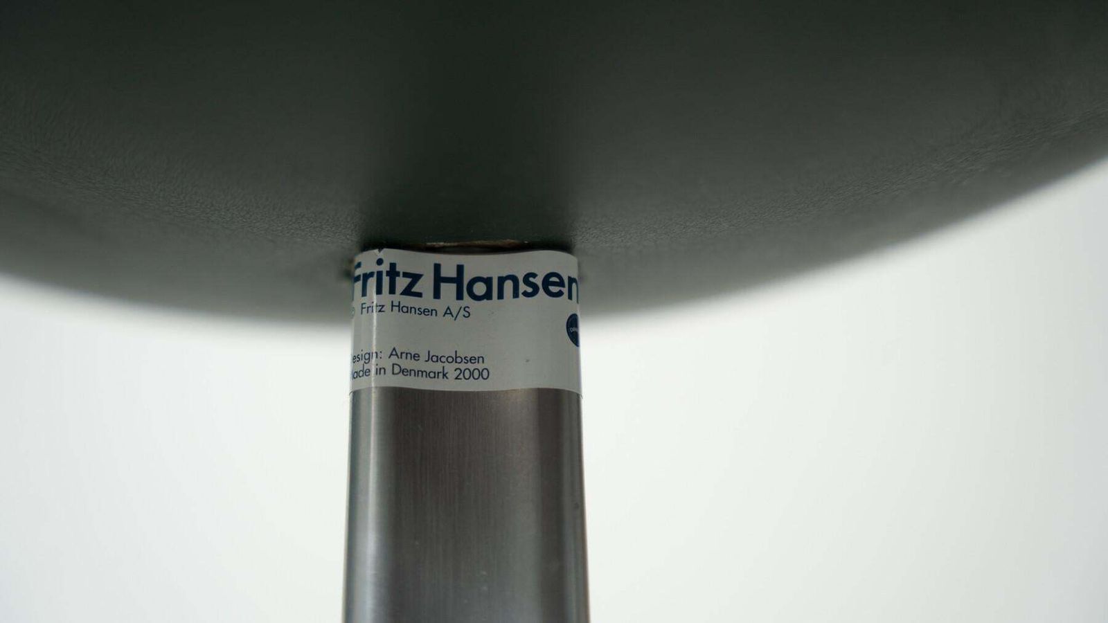 photo buy Egg Chair And Ottoman By Arne Jacobsen For Fritz Hansen, 2000s
