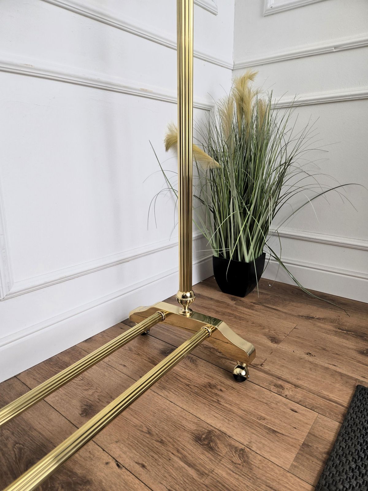 1970s Golden Brass Garment Rack, Clothing Stand Rail, Dress Hanger, Italy photo vinterior