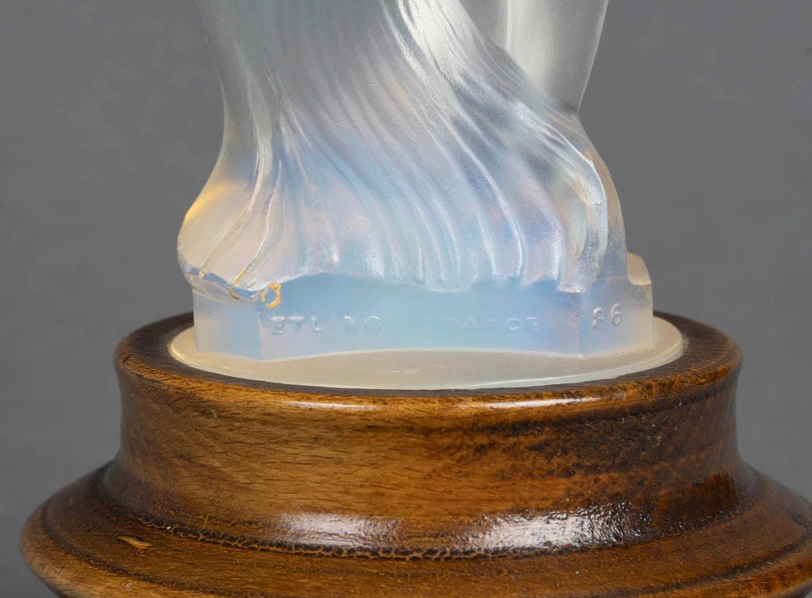 Sculpture, Statuette, Glass Work By Edmond Etling, Circa 1930, Art Deco. photo vintage
