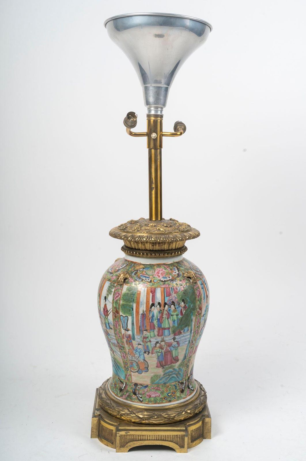 photo furniture Large Table Lamp In Satsuma Porcelain And Gilt Bronze, 19th Century.