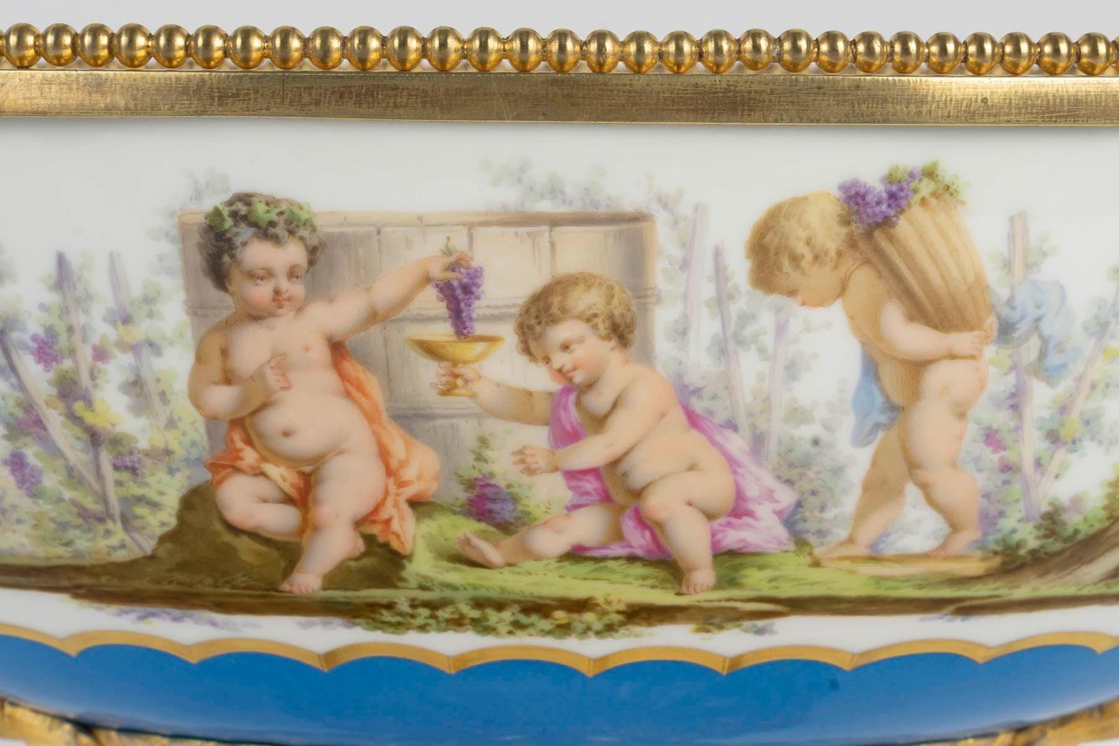 Cup, Centerpiece In Paris Porcelain And Gilt Bronze, 19th Century. photo for sale