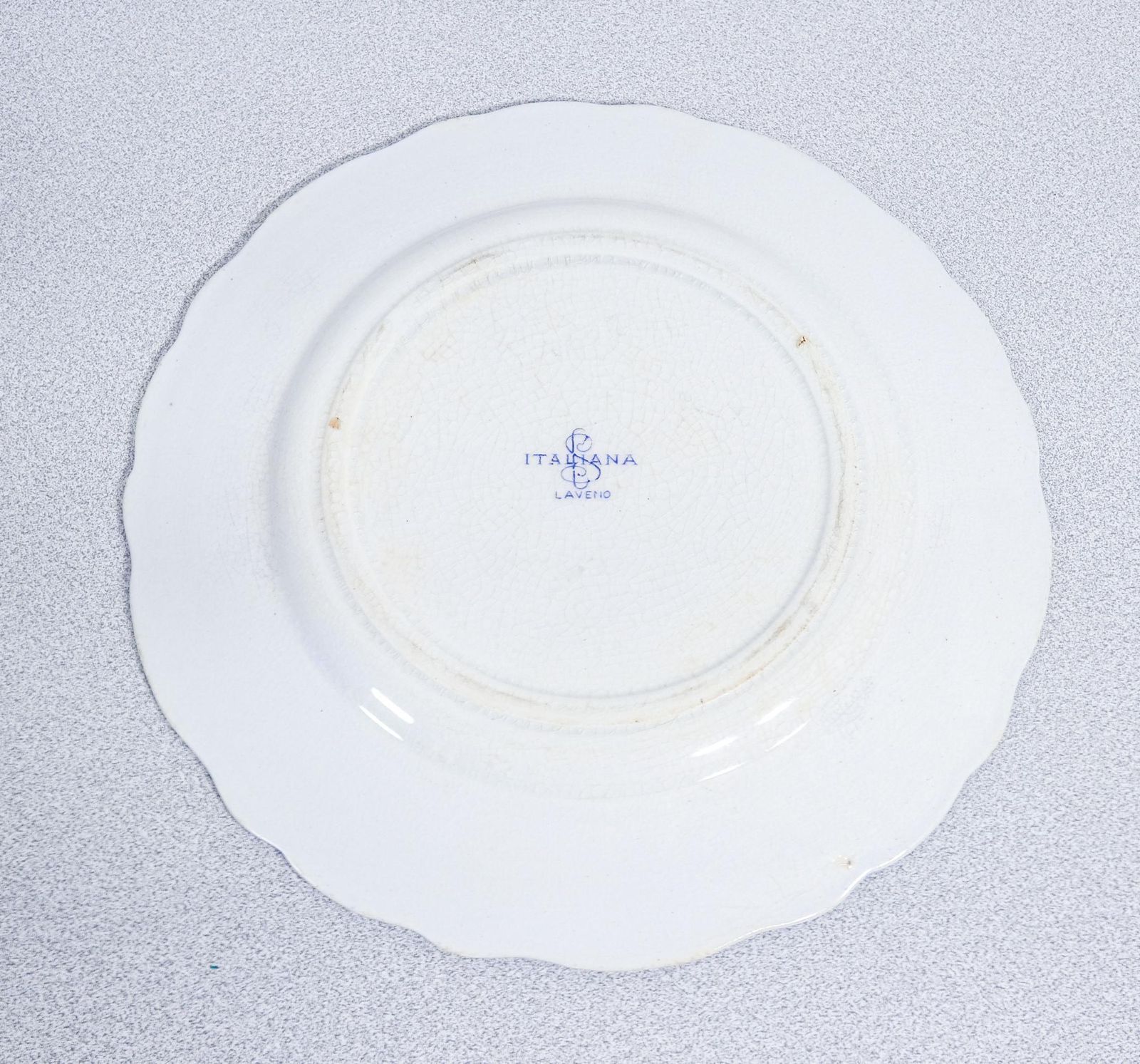 photo furniture Set Of Eight Plates With Coats Of Arms Of Queen Margaret Of Savoy, S.C.I. Laveno