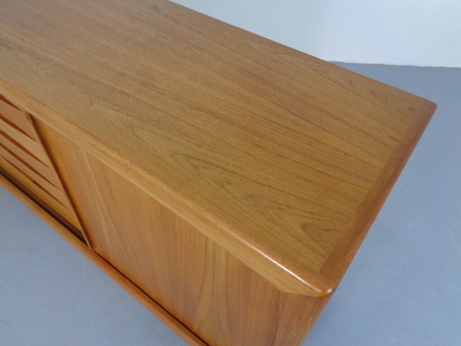 photo vinterior Danish Teak Sideboard From Dyrlund, 1960s