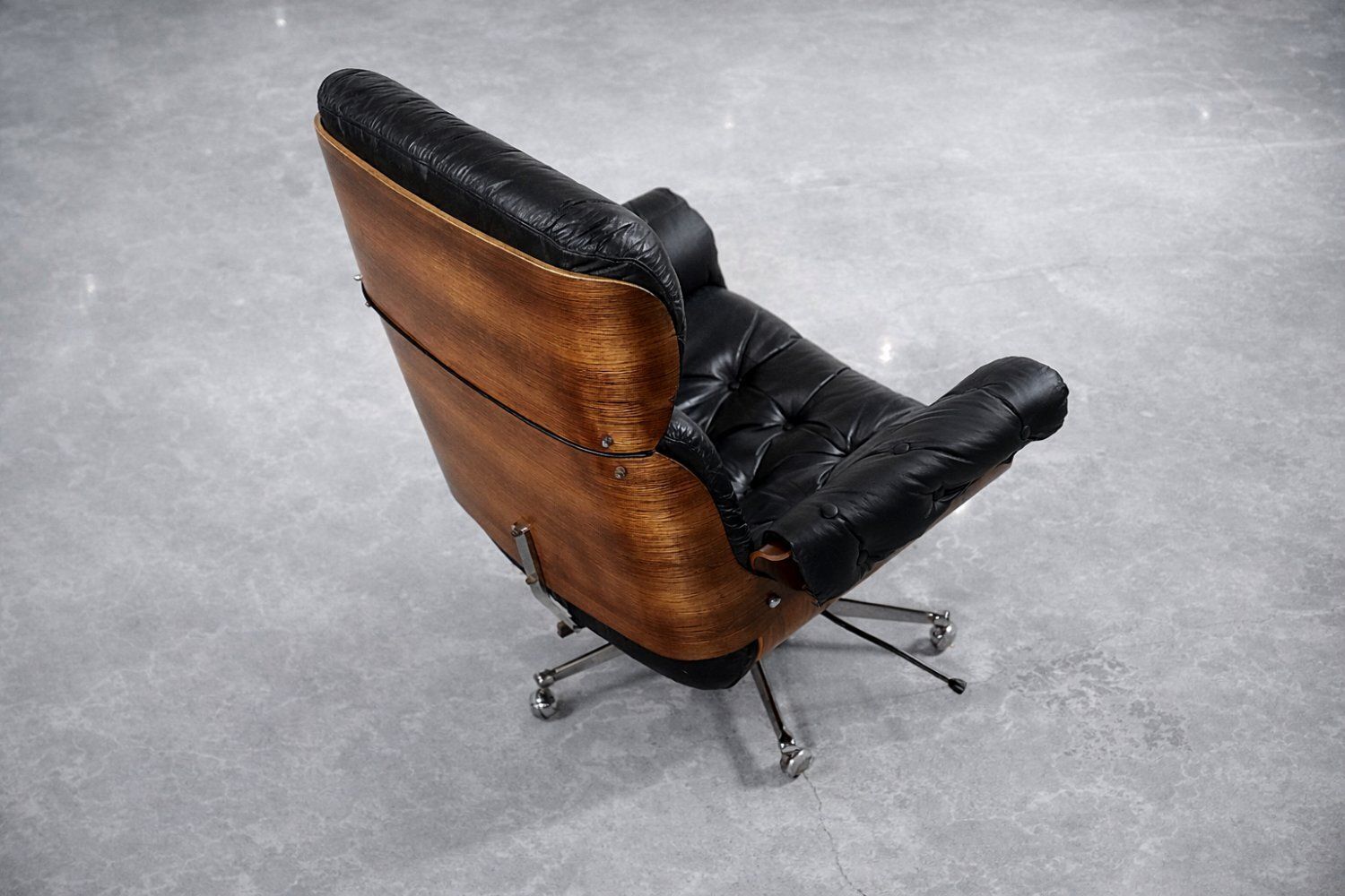 Mid Century Modern Swiss Leather And Bentwood Lounge Chair By Martin Stoll For Giroflex, 1960s photo 2139.0