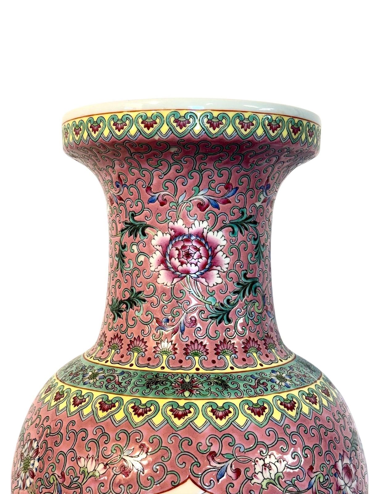 Large Chinese Famille Rose Porcelain Vase With Peacocks photo Home Decor