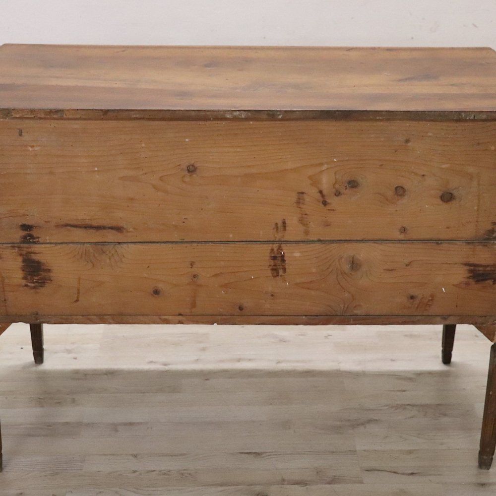 Antique 18th Century Walnut Chest Of Drawers photo vinterior