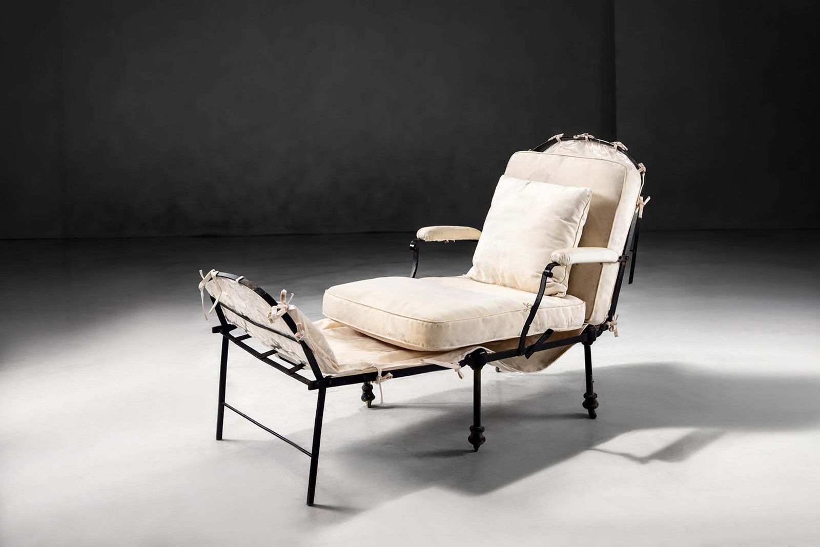 French Art Deco Country Deck Chair In Iron With Fabric Cushions photo for sale