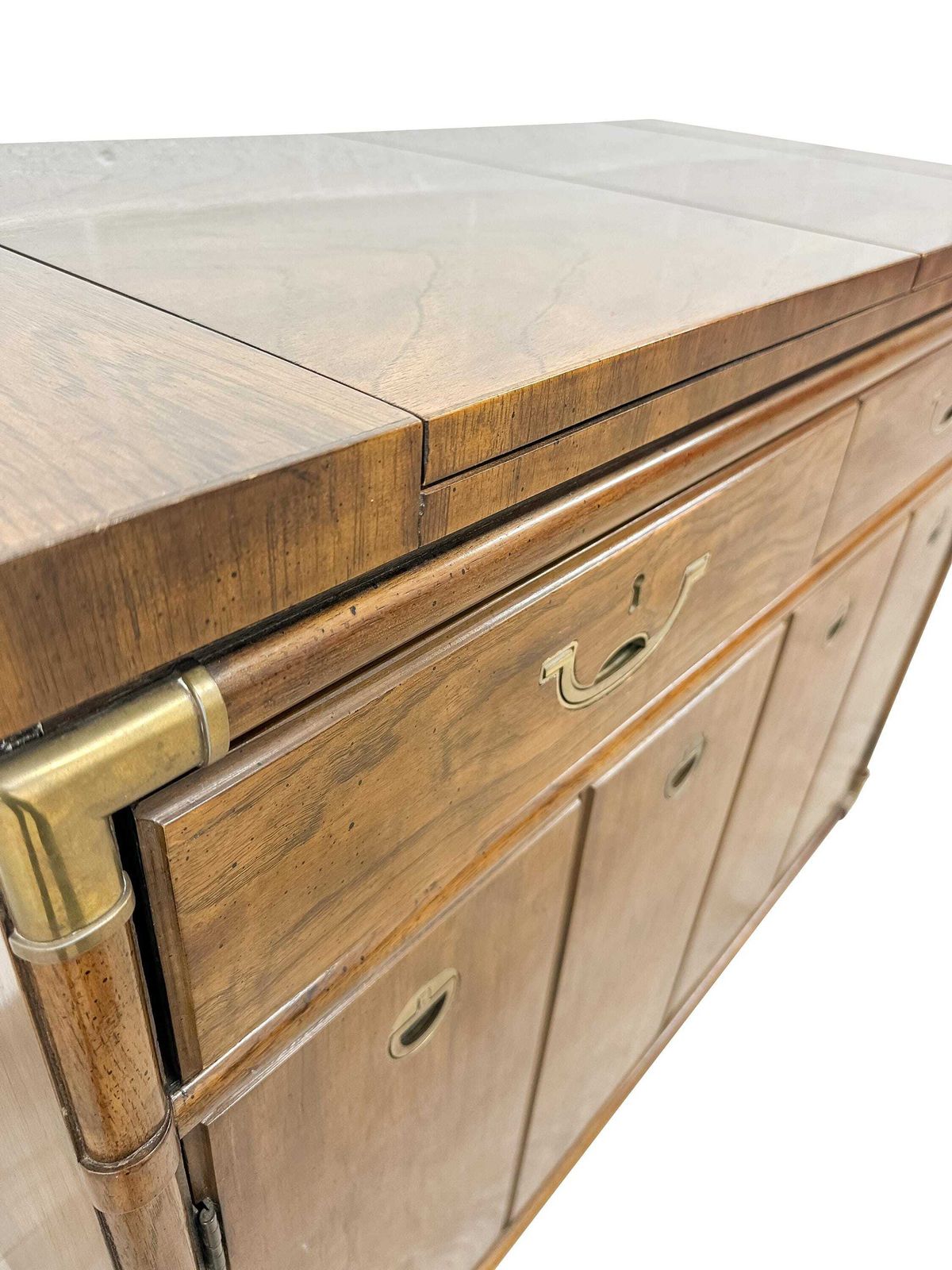 Vintage Drexel Heritage Sideboard Buffet Table   Mid Century Modern 1970’s Campaign Style Cabinet W/ Brass Inlaid Handles photo 580.0