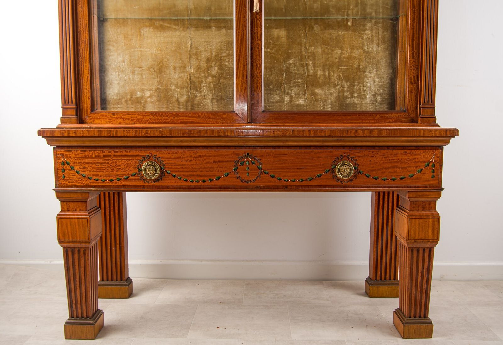 Edwardian Satinwood Painted Display Cabinet Hampton & Sons C.1900 Classical Maidens Hand Painted photo vinterior