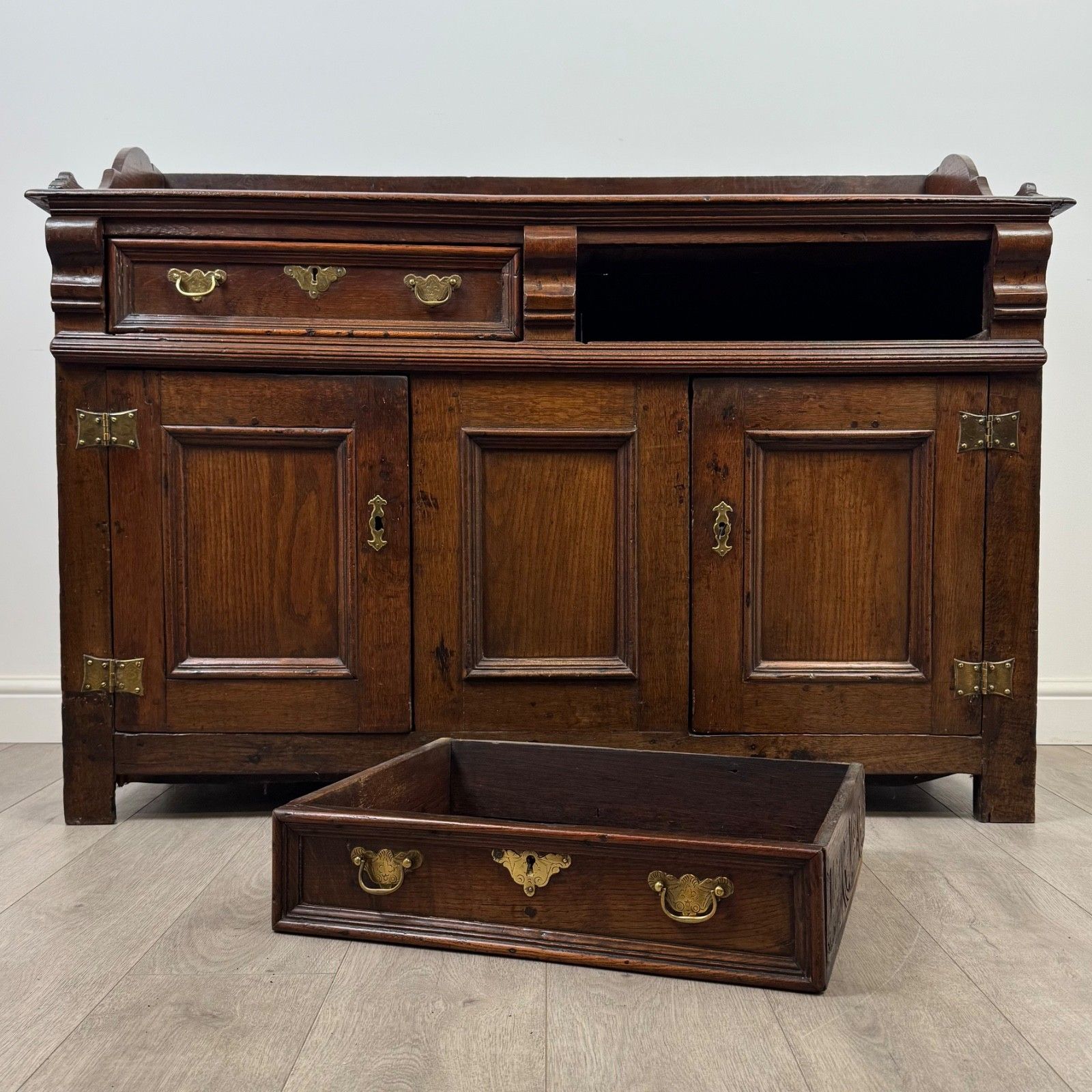 Furniture Antique 18th Century Georgian Sideboard In Oak ( Af 5223 ) photo
