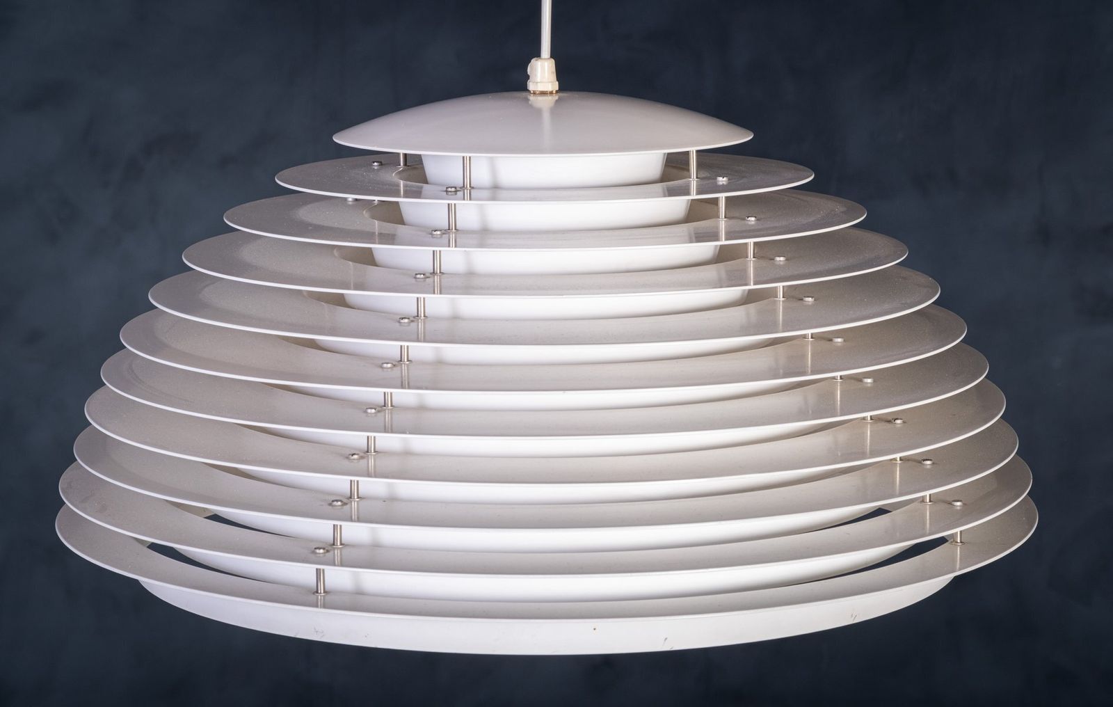 Deense sculptuurachtige Hekla hanglamp van Fog & Mørup, jaren 1970 photo furniture