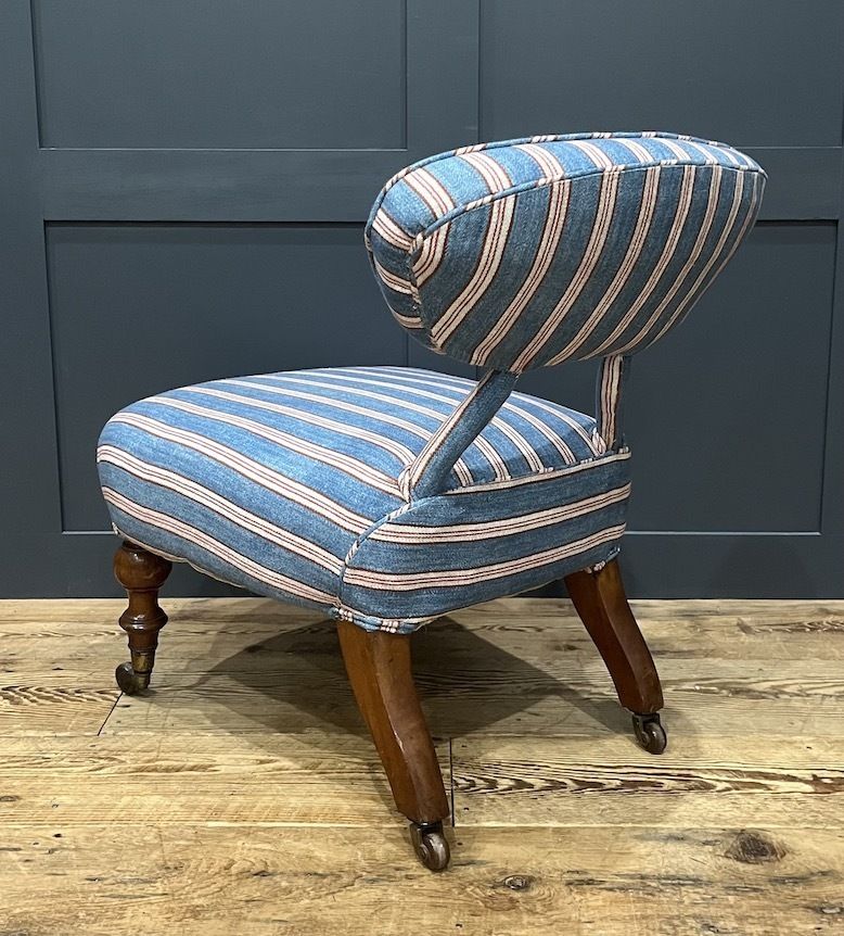 An English Victorian Ironback Bedroom Chair photo vinterior
