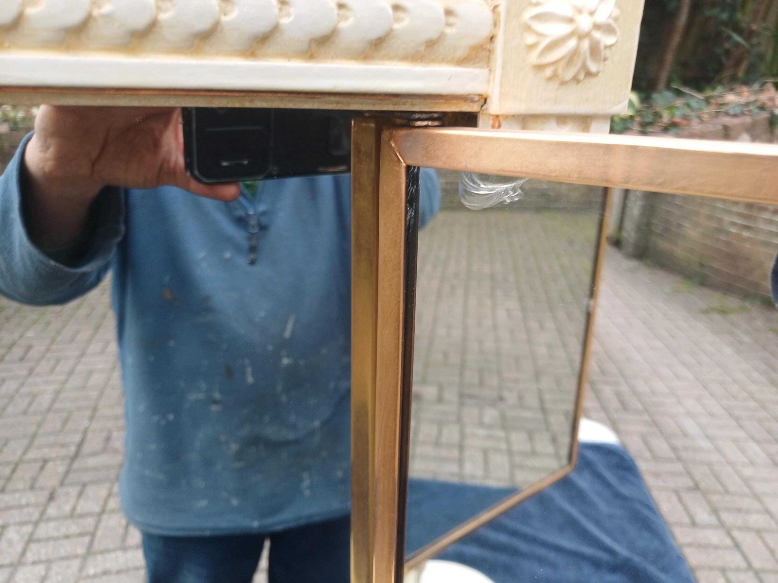 High Quality 80s Antique Ritz Hotel Dressing Table Mirror Triple Vanity Folding Doors Gold Cream Painted Brass Frame photo vinterior