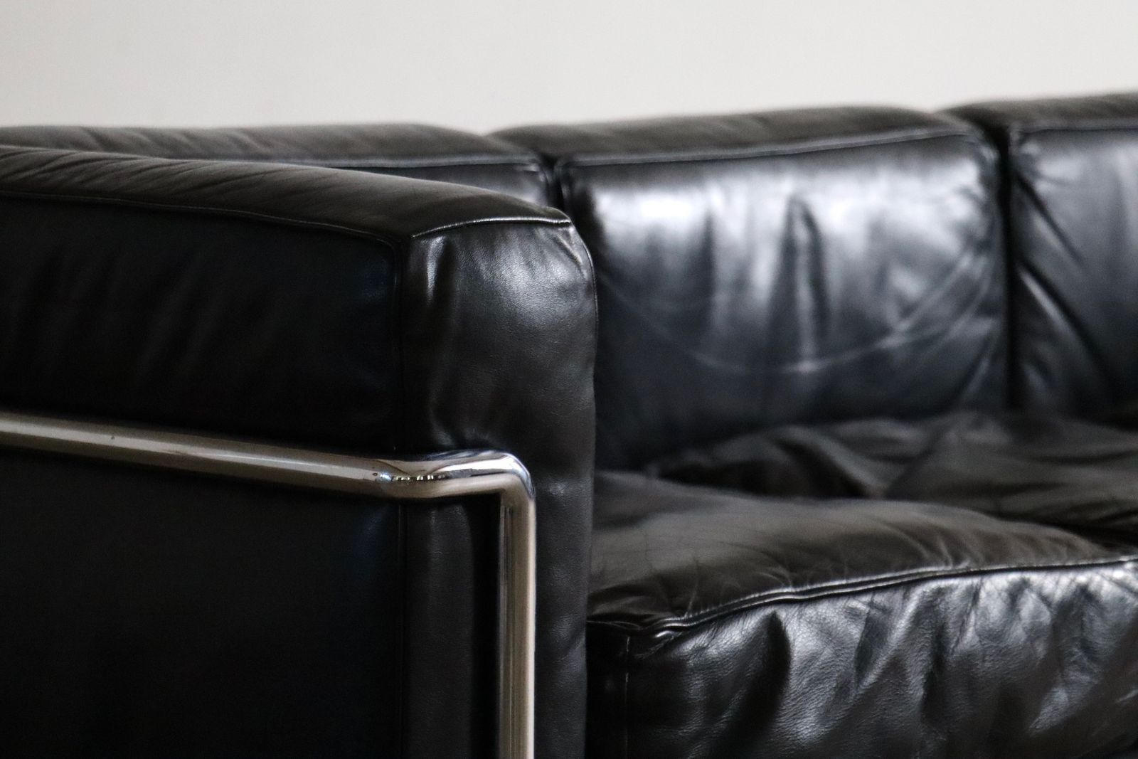 Cassina Lc2 Three Seater Sofa By Charlotte Perriand, Le Corbusier, 1960s photo vintage